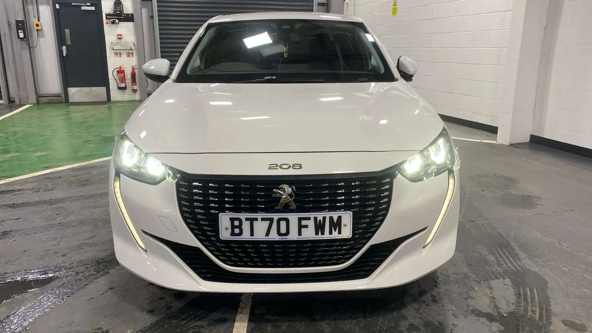 A 2020 PEUGEOT 208 1.2 PureTech 100 Allure A 2020 PEUGEOT 208 1.2 PureTech 100 Allure