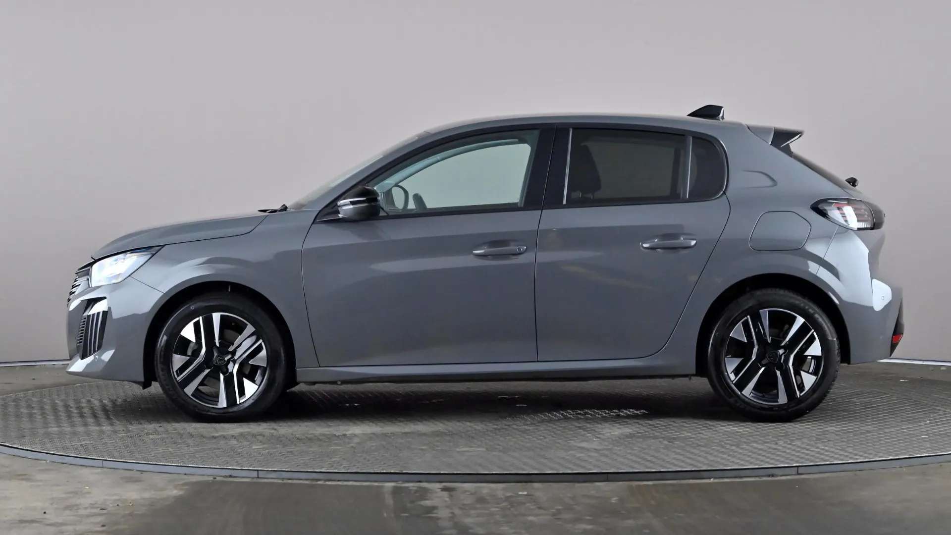 A 2024 PEUGEOT 208 1.2 PureTech 100 Allure A 2024 PEUGEOT 208 1.2 PureTech 100 Allure