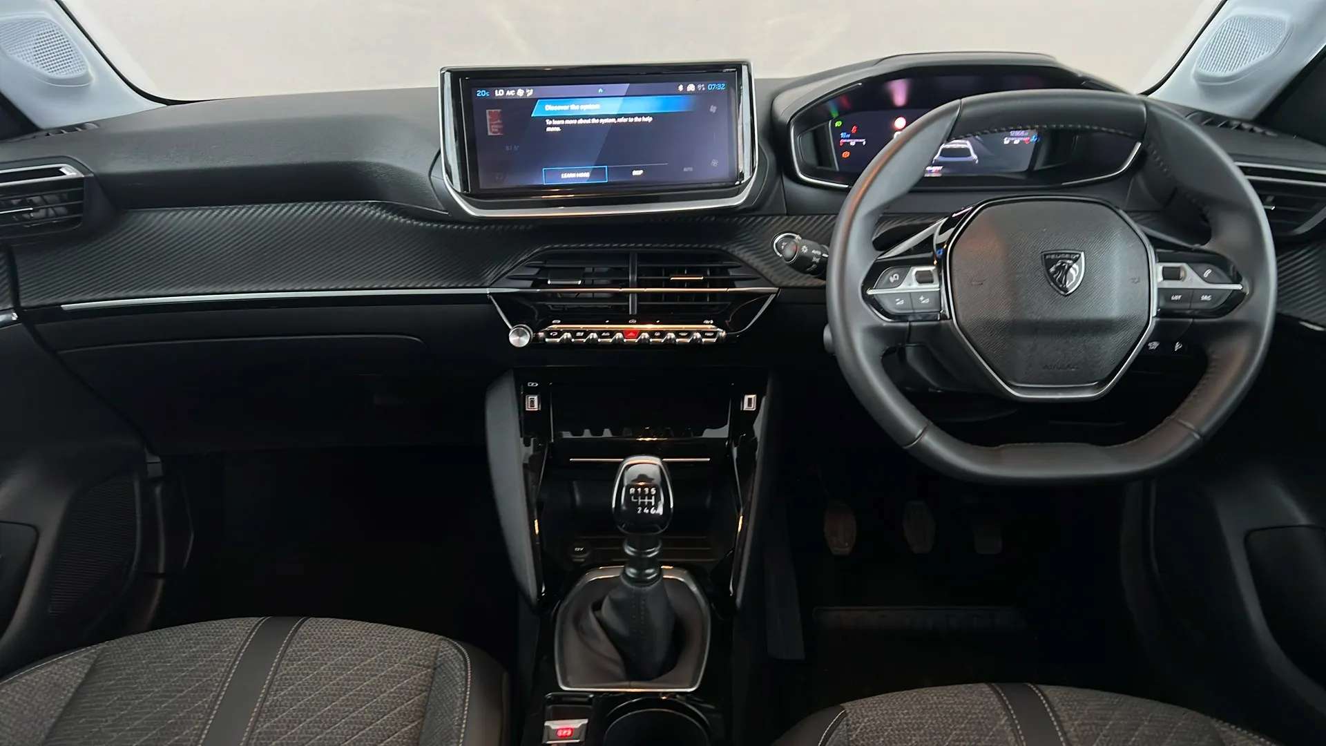 2024 PEUGEOT 208 2024 PEUGEOT 208
