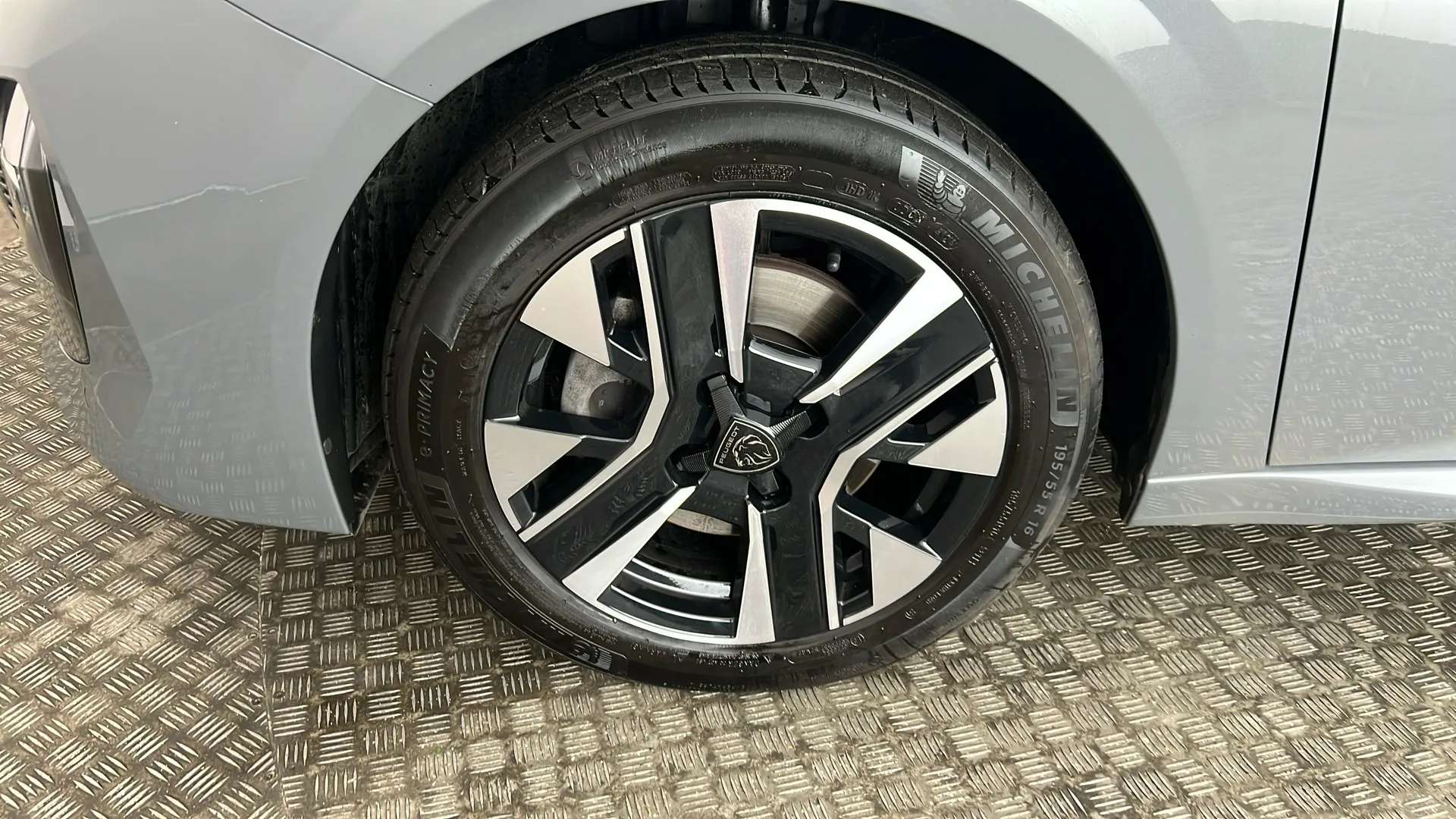 2024 PEUGEOT 208 2024 PEUGEOT 208
