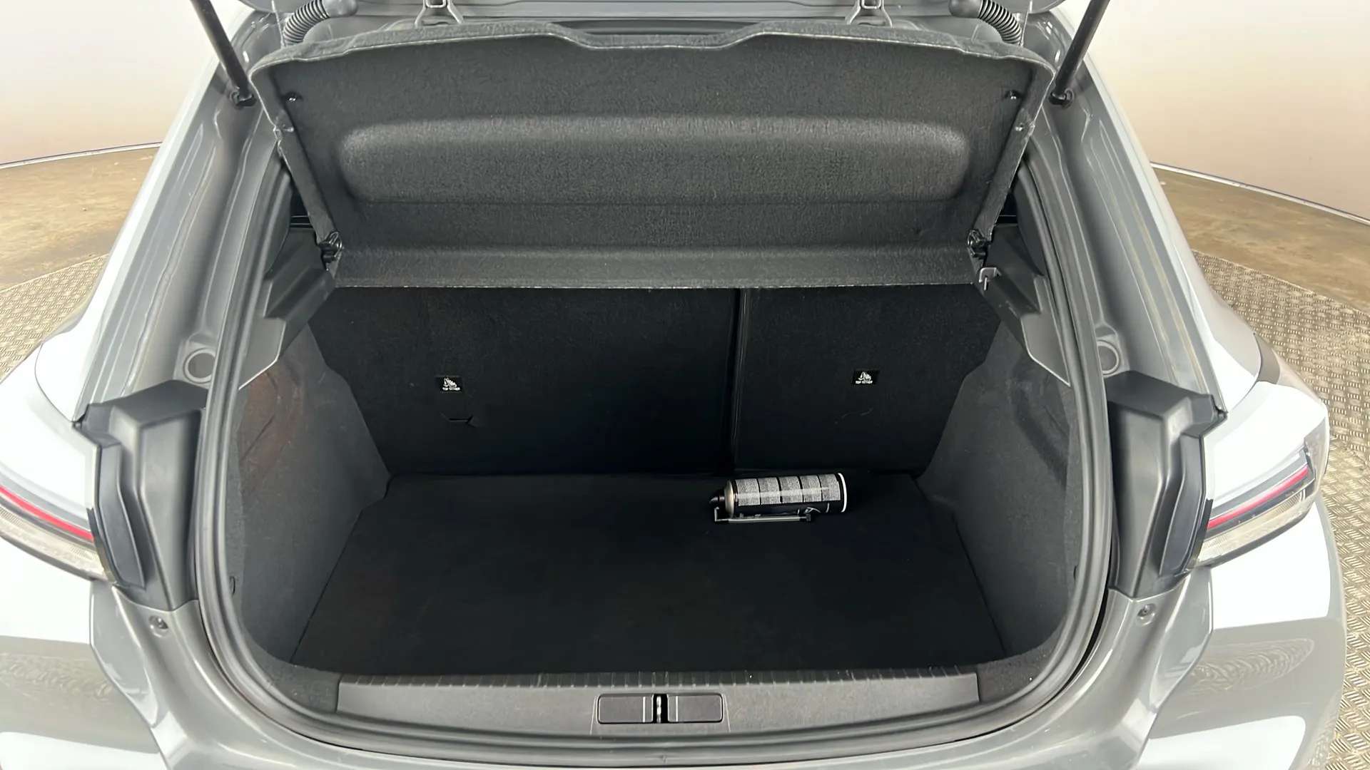 2024 PEUGEOT 208 2024 PEUGEOT 208