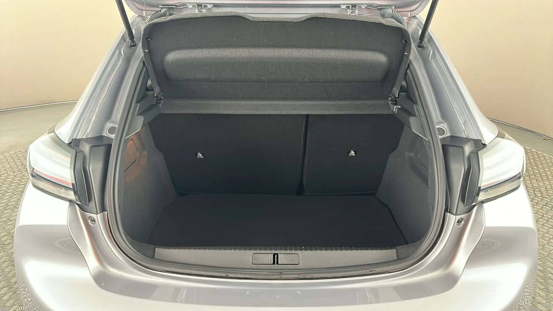 2025 PEUGEOT 208 2025 PEUGEOT 208