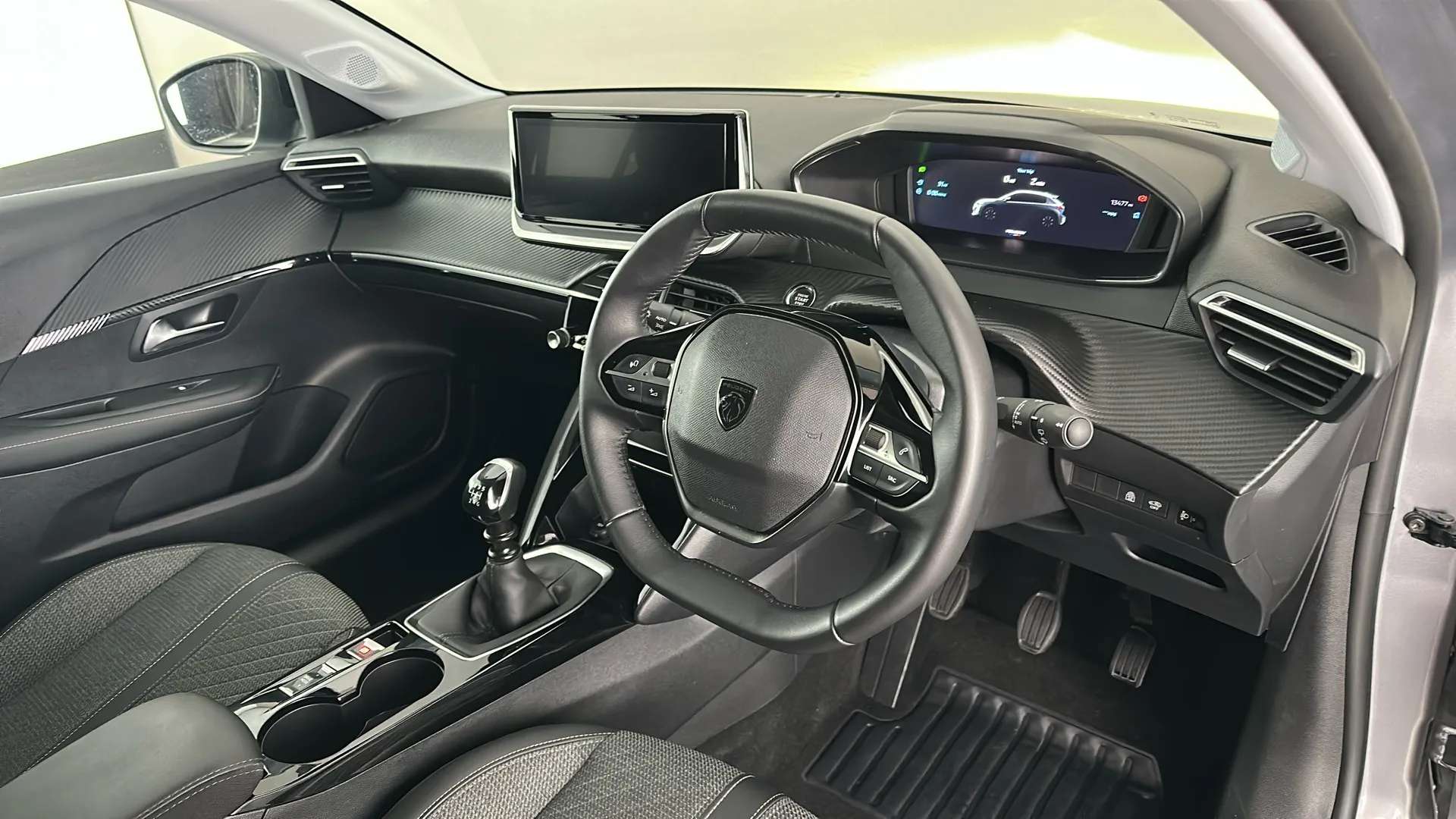2025 PEUGEOT 208 2025 PEUGEOT 208