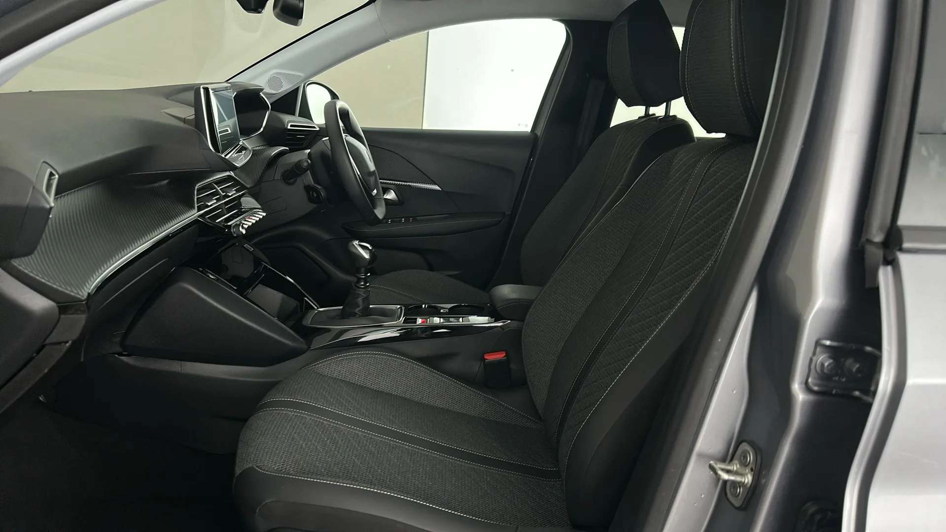 2025 PEUGEOT 208 2025 PEUGEOT 208