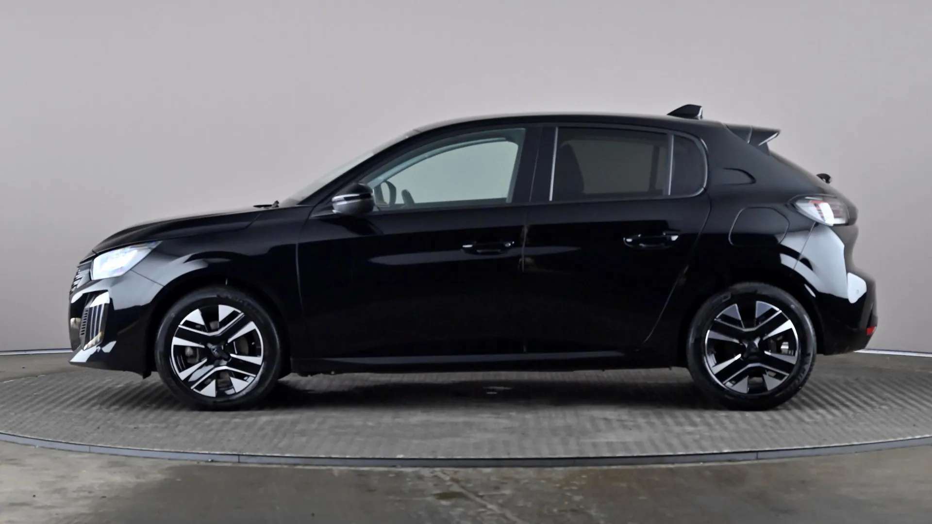 A 2025 PEUGEOT 208 1.2 PureTech 100 Allure A 2025 PEUGEOT 208 1.2 PureTech 100 Allure