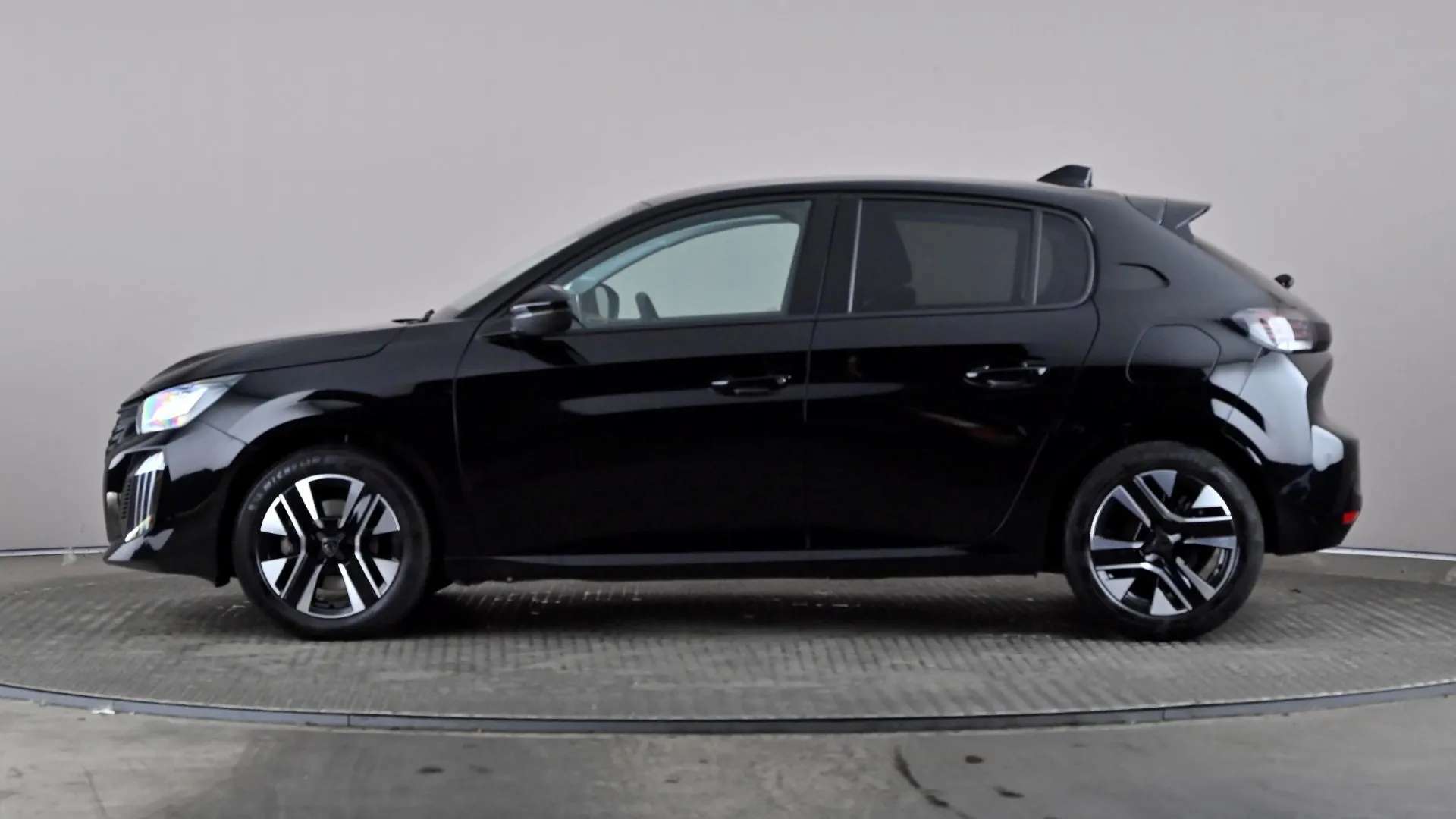 A 2025 PEUGEOT 208 1.2 PureTech 100 Allure A 2025 PEUGEOT 208 1.2 PureTech 100 Allure