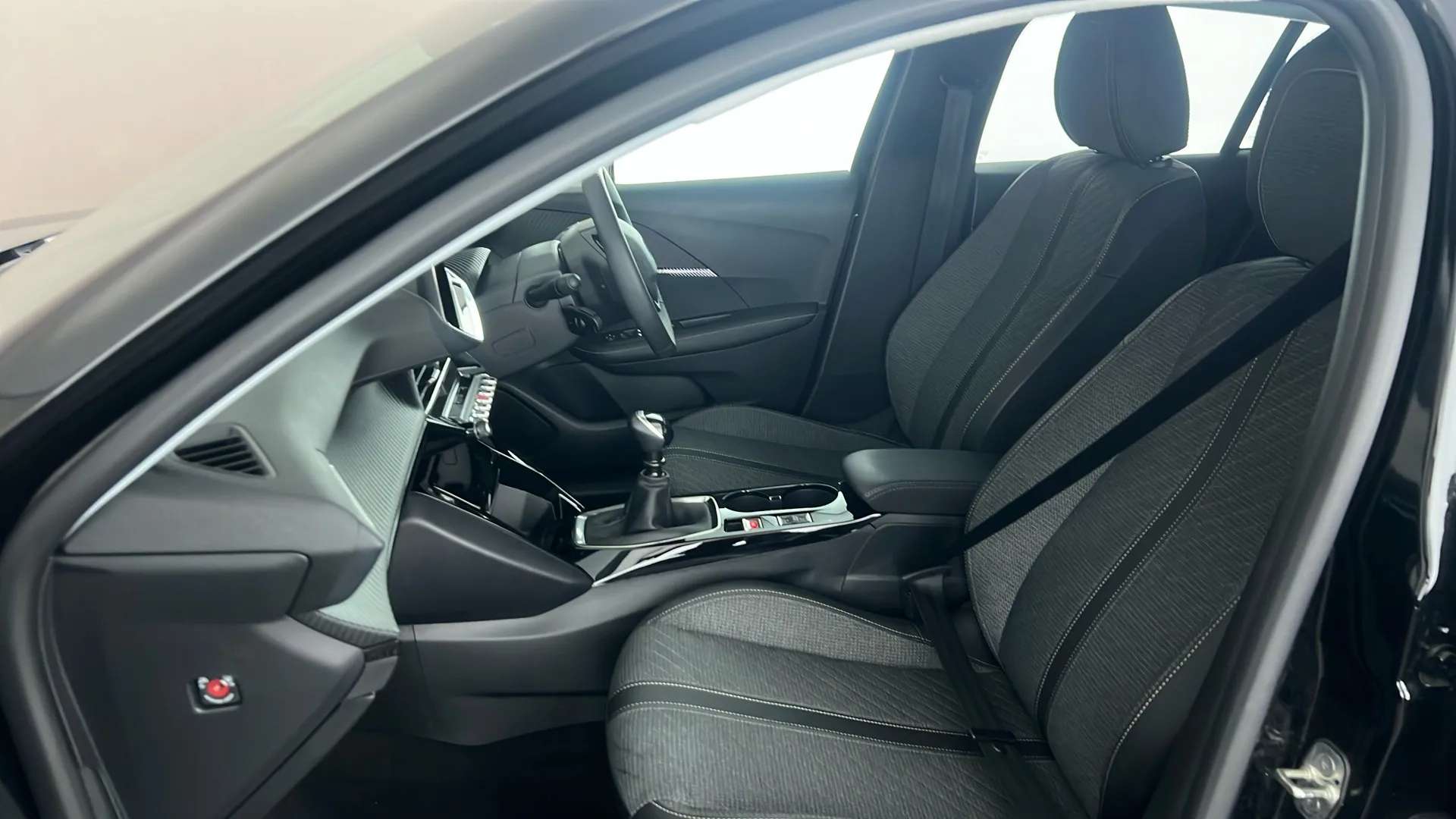 2025 PEUGEOT 208 2025 PEUGEOT 208