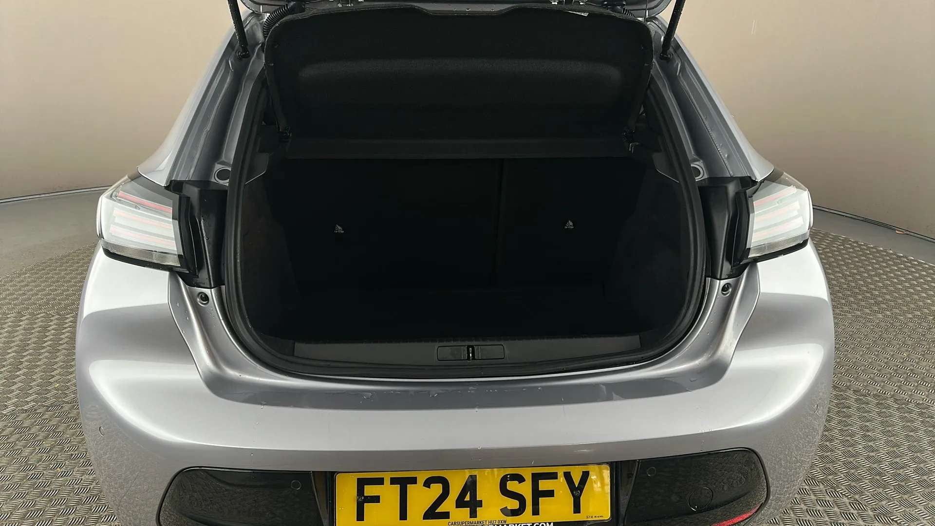 2024 PEUGEOT 208 2024 PEUGEOT 208