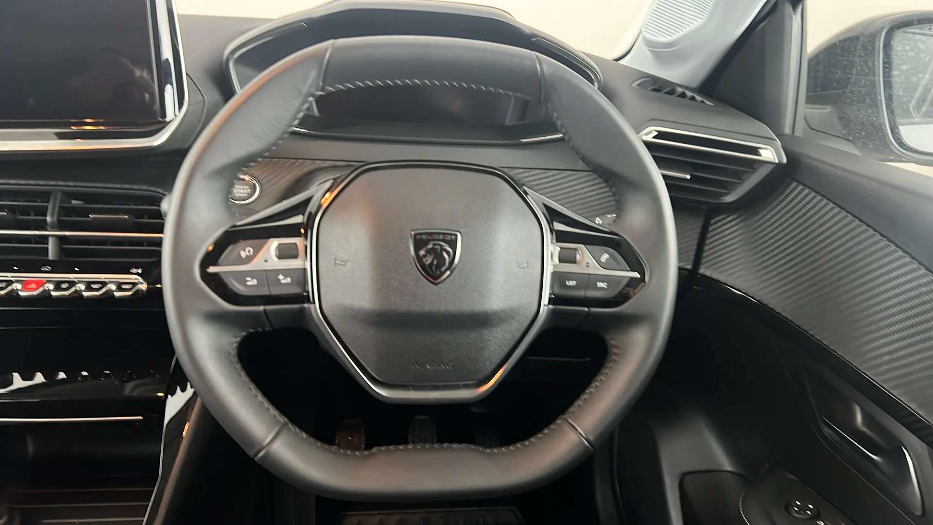 2025 PEUGEOT 208 2025 PEUGEOT 208