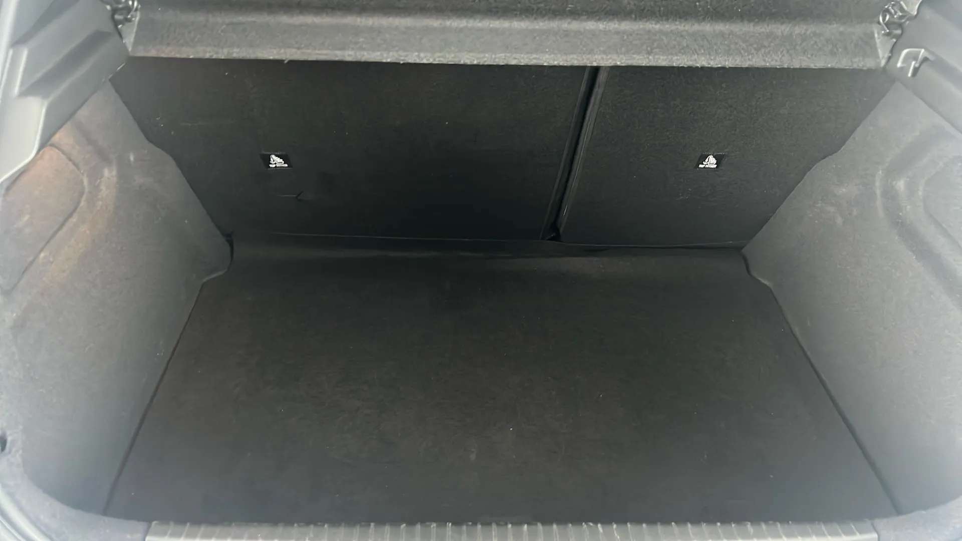 2025 PEUGEOT 208 2025 PEUGEOT 208