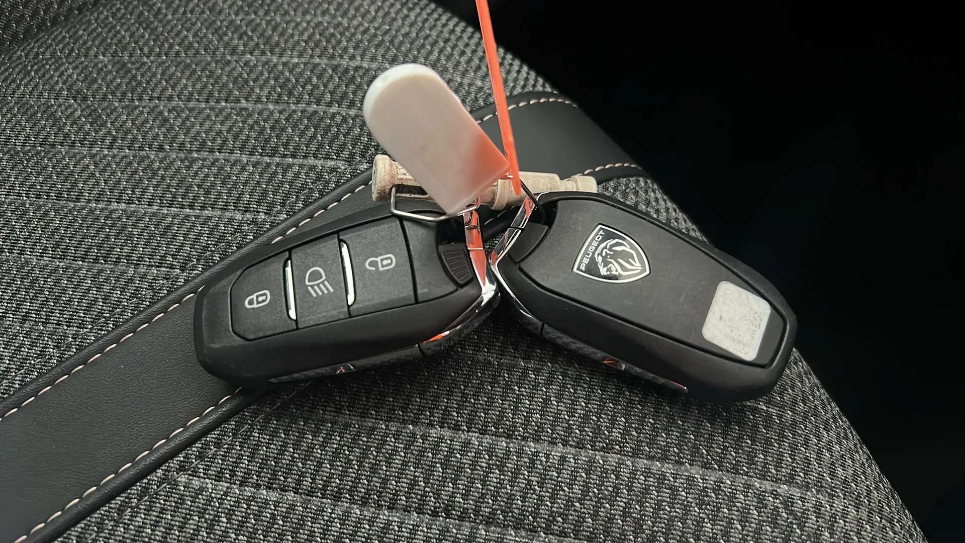 2025 PEUGEOT 208 2025 PEUGEOT 208