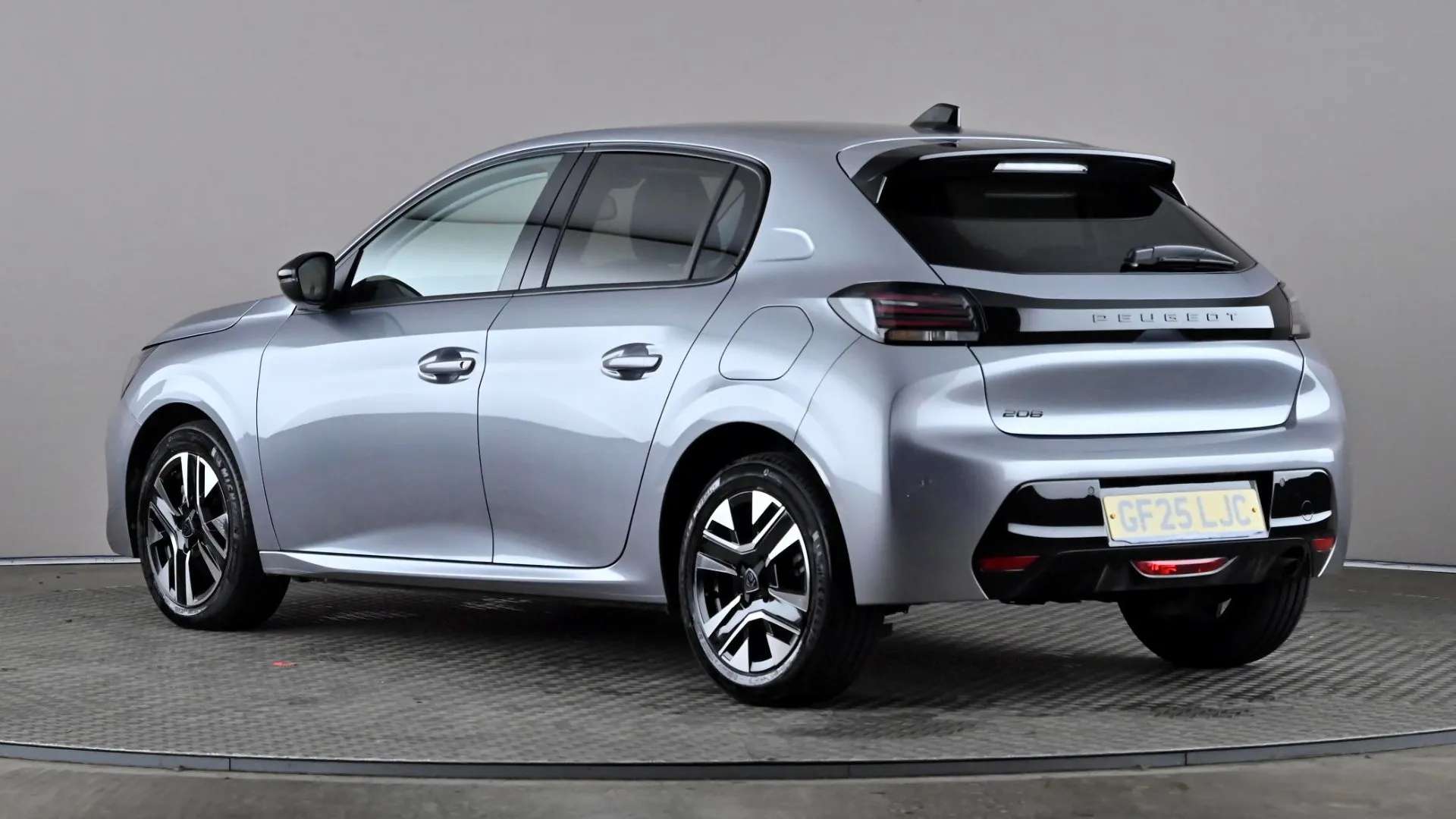 A 2025 PEUGEOT 208 1.2 PureTech 100 Allure A 2025 PEUGEOT 208 1.2 PureTech 100 Allure