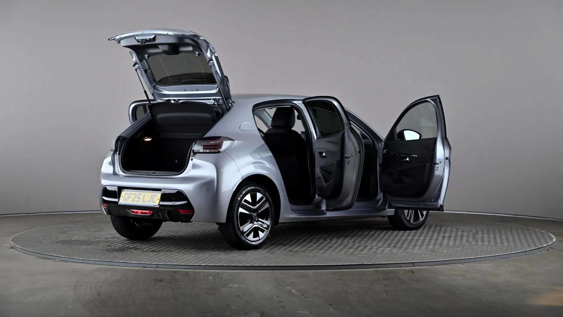 2025 PEUGEOT 208 2025 PEUGEOT 208
