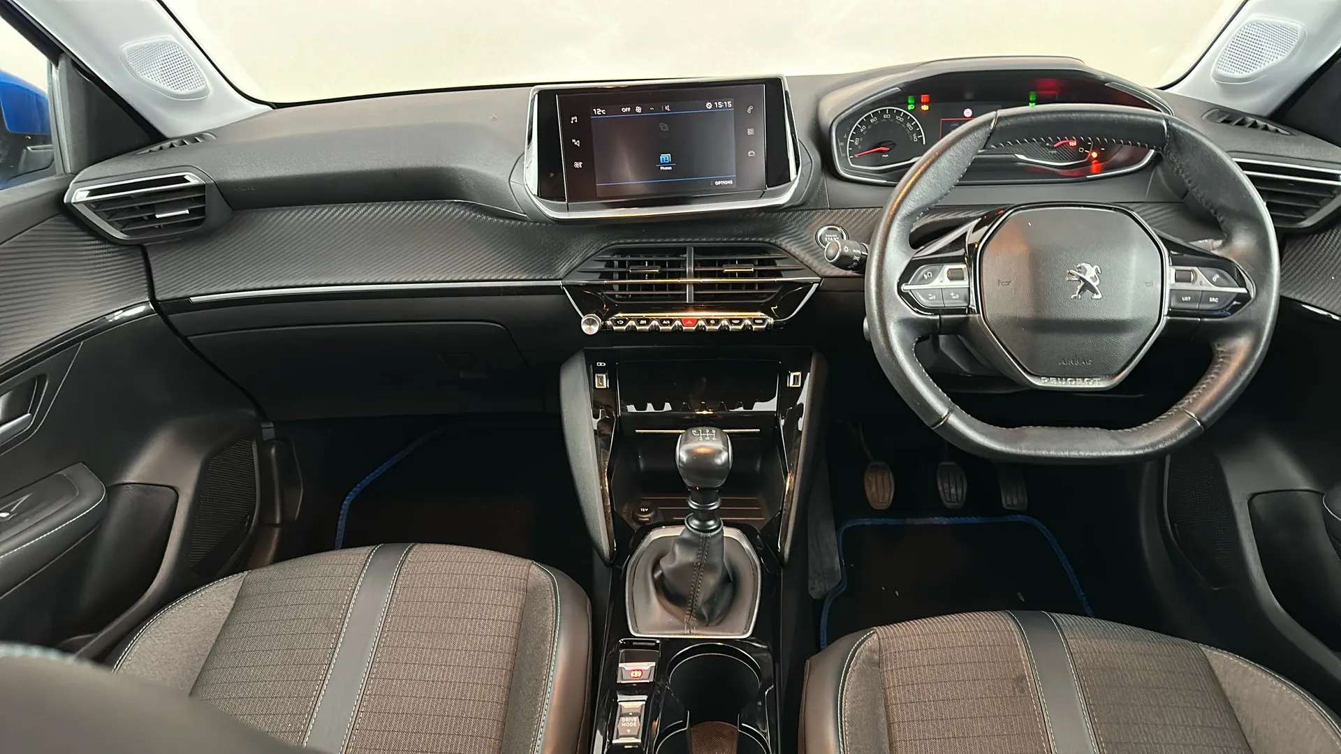 2021 PEUGEOT 208 2021 PEUGEOT 208