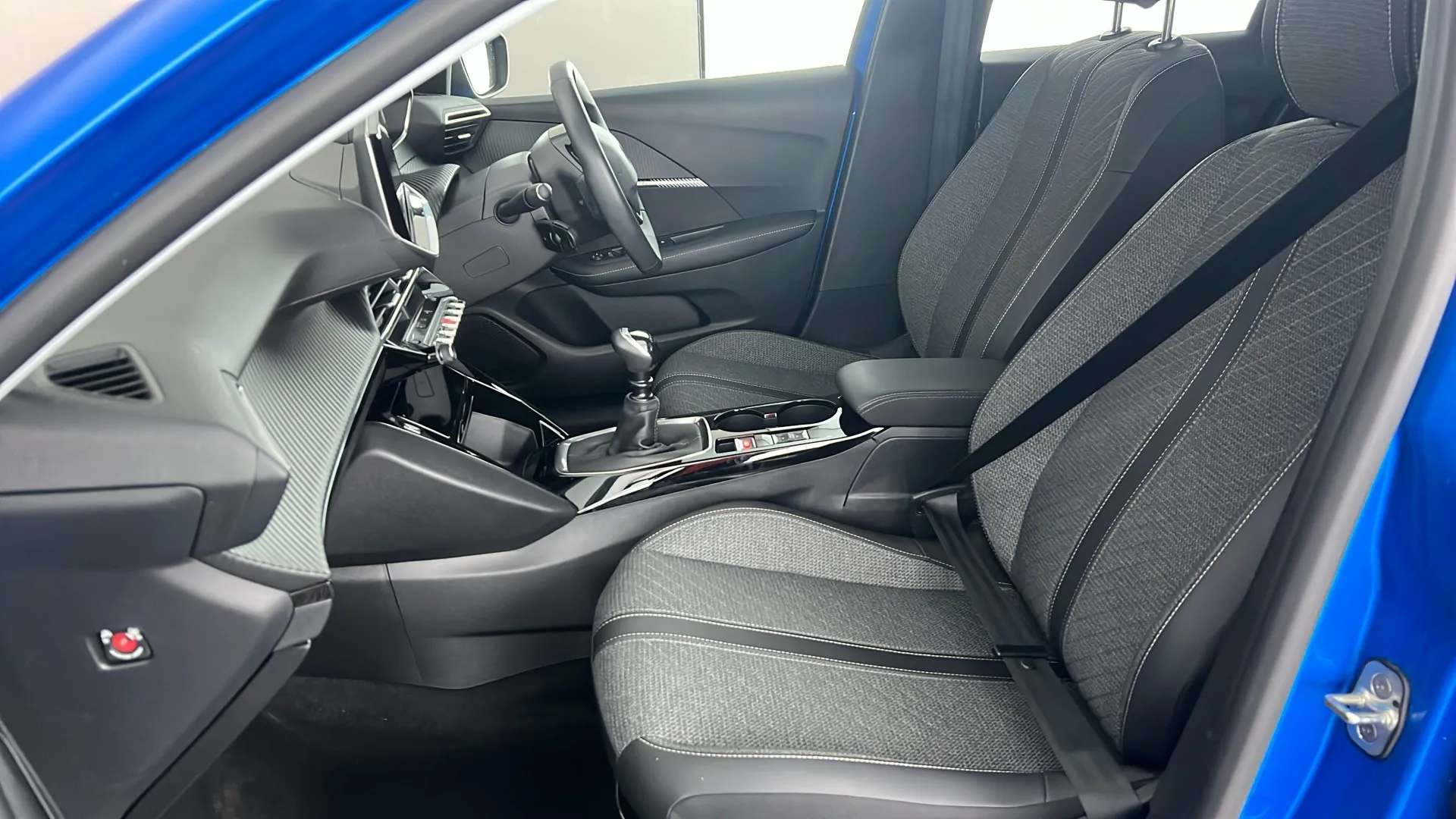 2024 PEUGEOT 208 2024 PEUGEOT 208