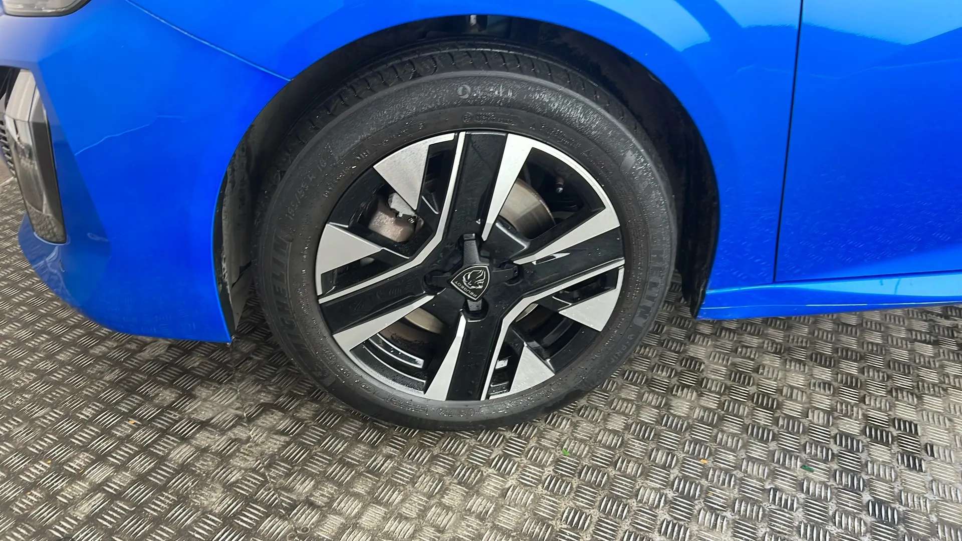 2024 PEUGEOT 208 2024 PEUGEOT 208