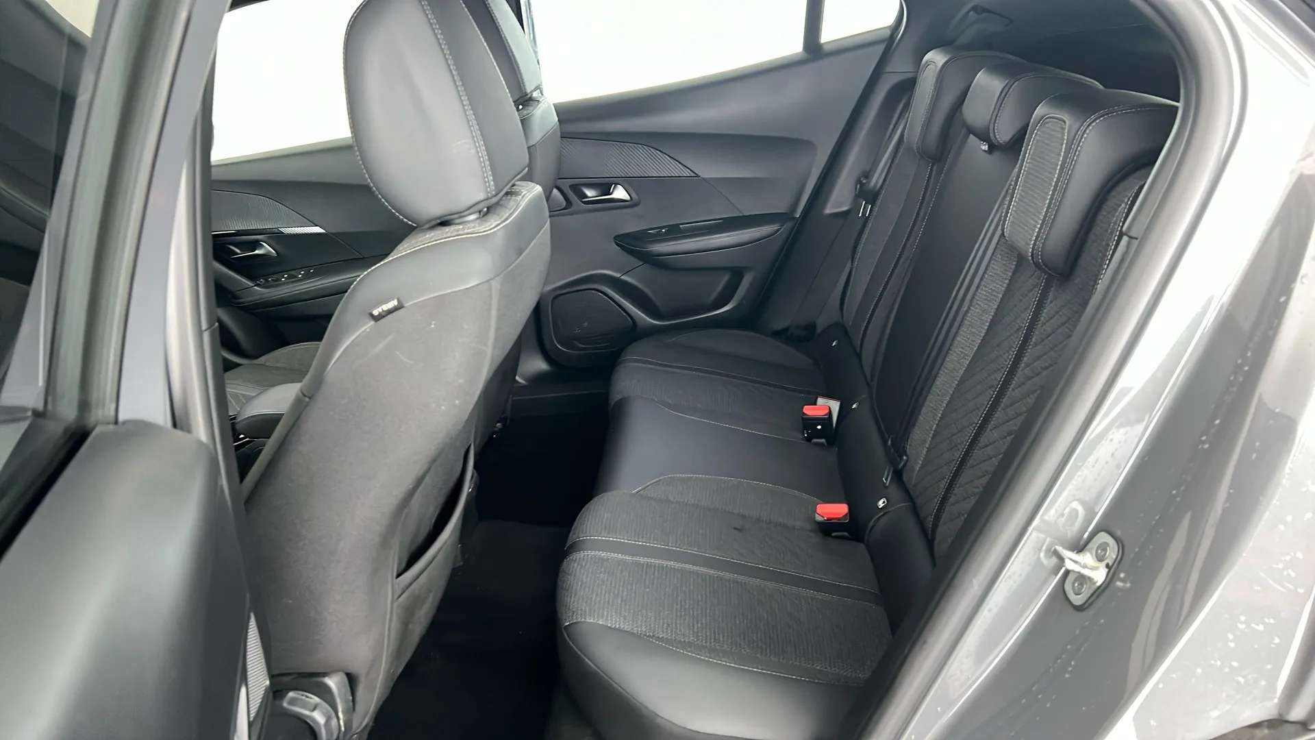 2024 PEUGEOT 2008 2024 PEUGEOT 2008