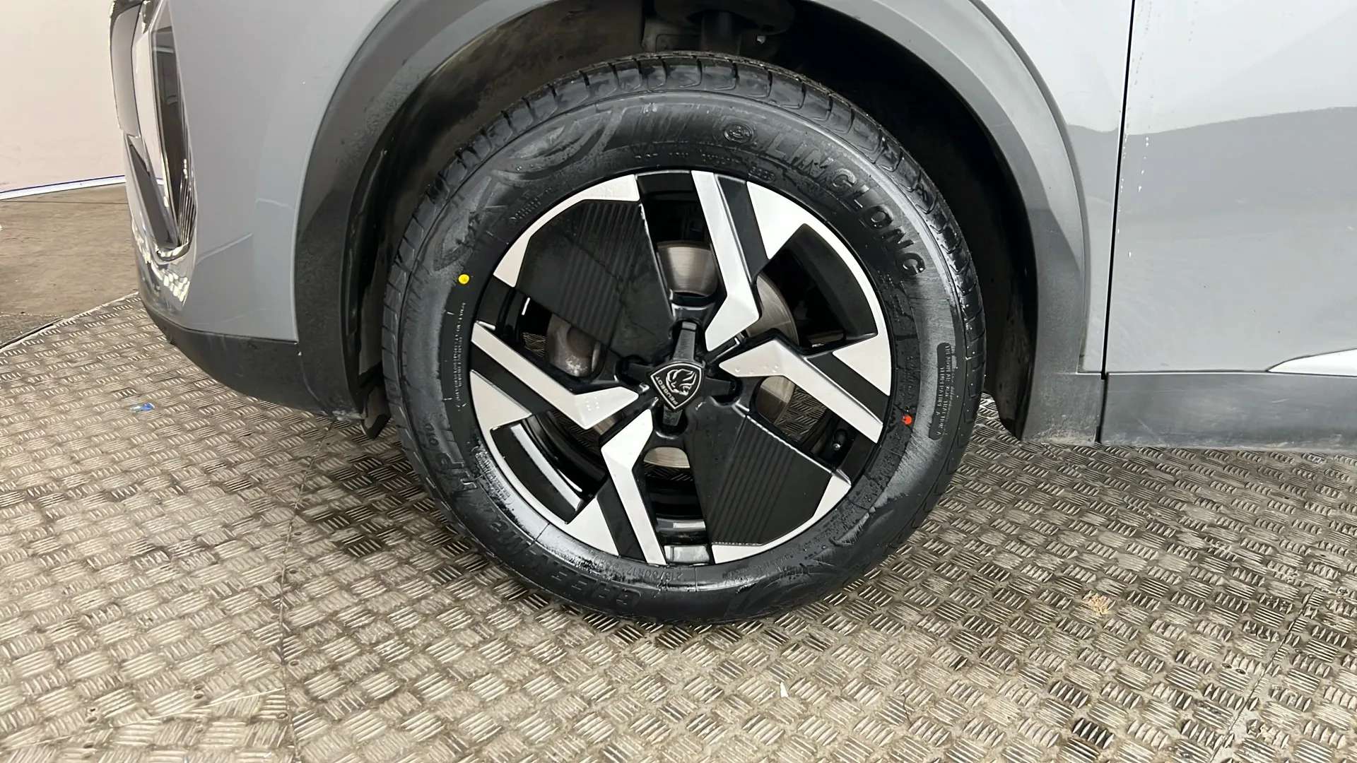 2024 PEUGEOT 2008 2024 PEUGEOT 2008