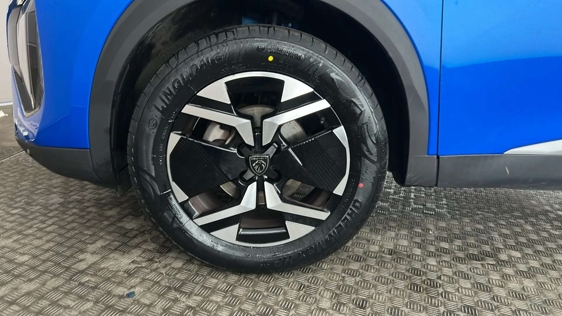 2024 PEUGEOT 2008 2024 PEUGEOT 2008