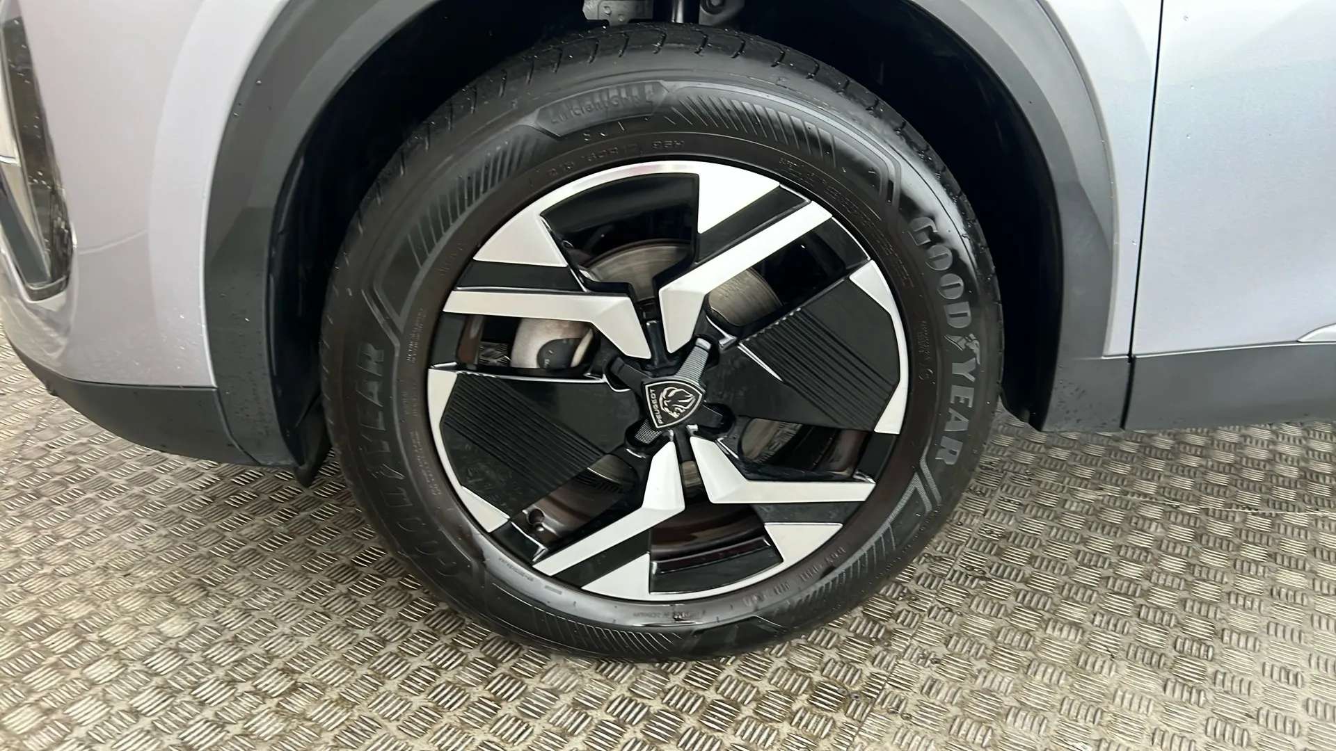 2024 PEUGEOT 2008 2024 PEUGEOT 2008