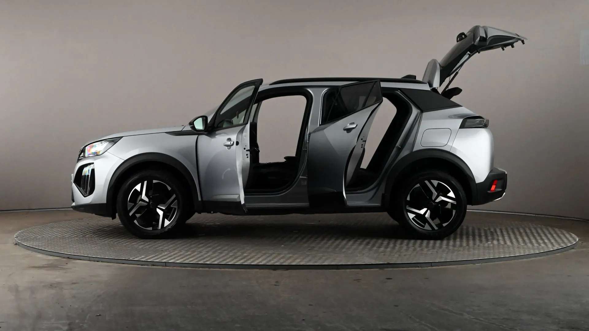 2024 PEUGEOT 2008 2024 PEUGEOT 2008