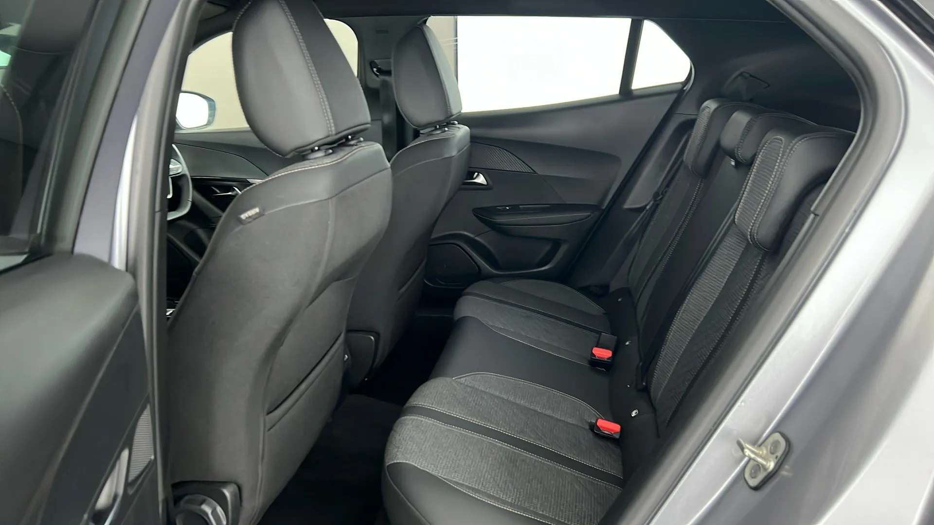 2024 PEUGEOT 2008 2024 PEUGEOT 2008