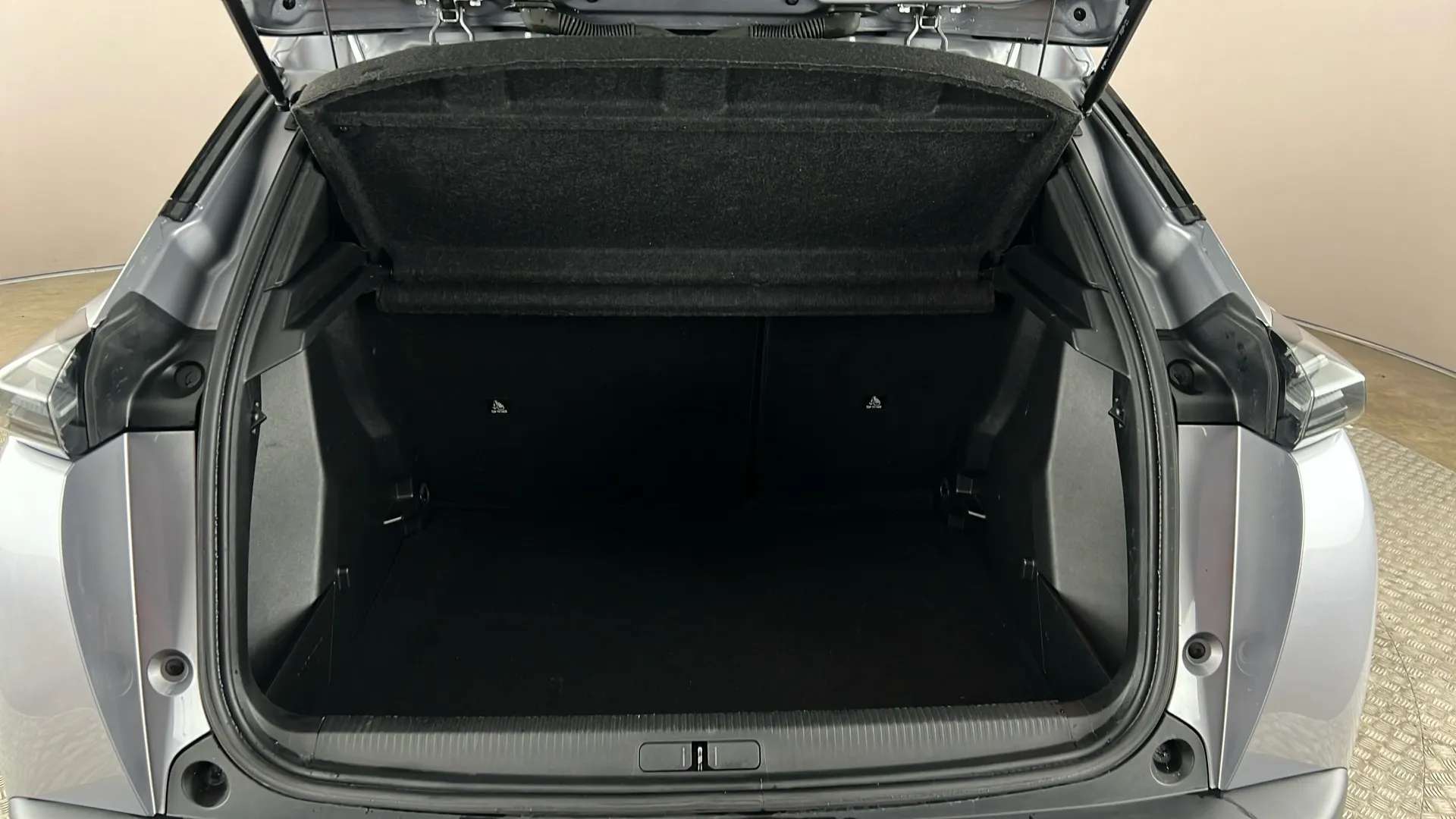 2024 PEUGEOT 2008 2024 PEUGEOT 2008