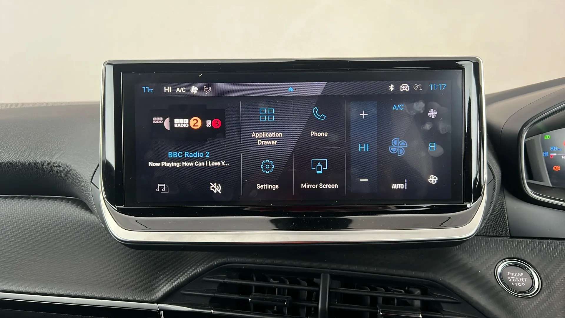 2024 PEUGEOT 2008 2024 PEUGEOT 2008