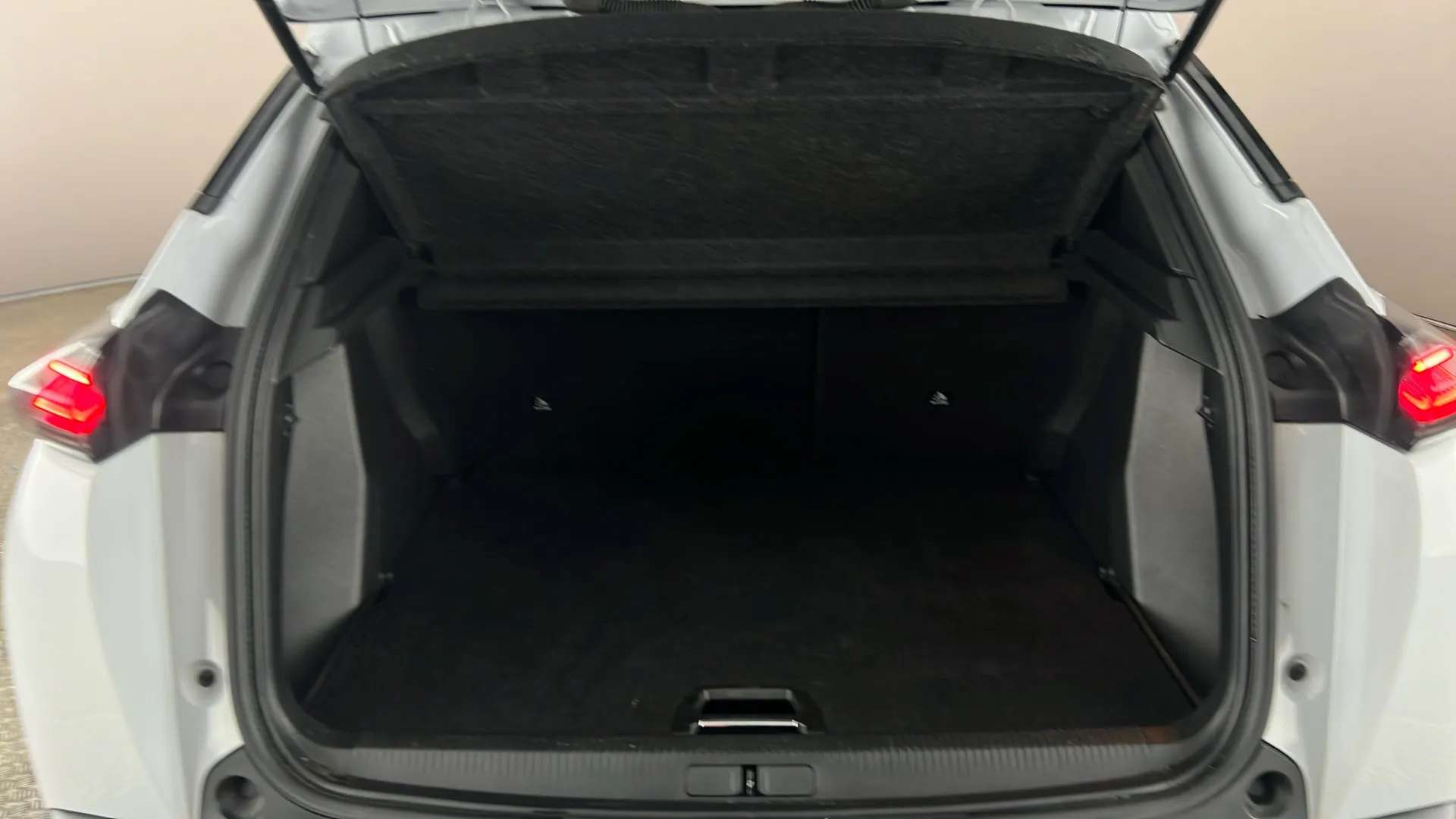 2024 PEUGEOT 2008 2024 PEUGEOT 2008