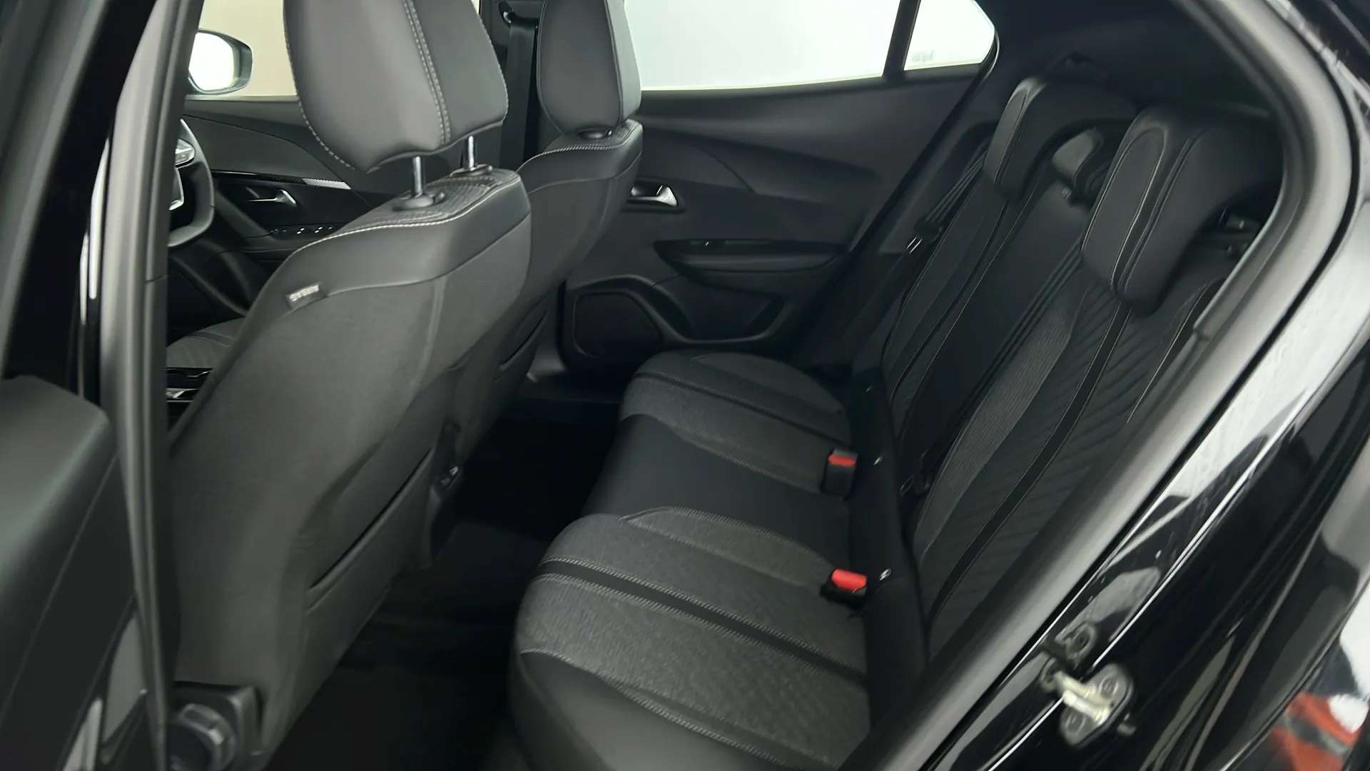 2024 PEUGEOT 2008 2024 PEUGEOT 2008