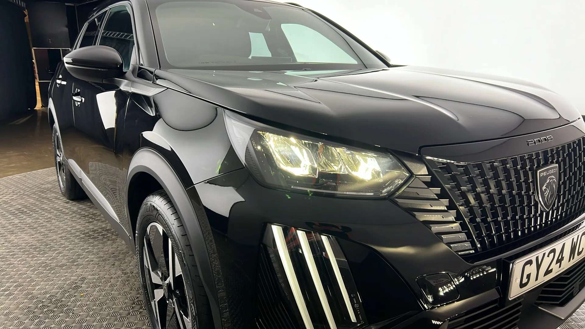 2024 PEUGEOT 2008 2024 PEUGEOT 2008