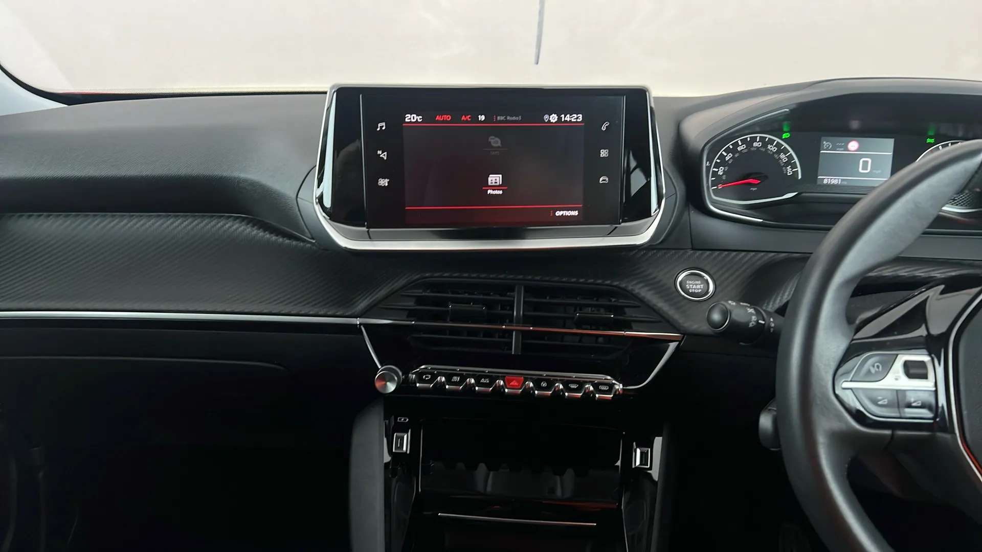 2021 PEUGEOT 2008 2021 PEUGEOT 2008