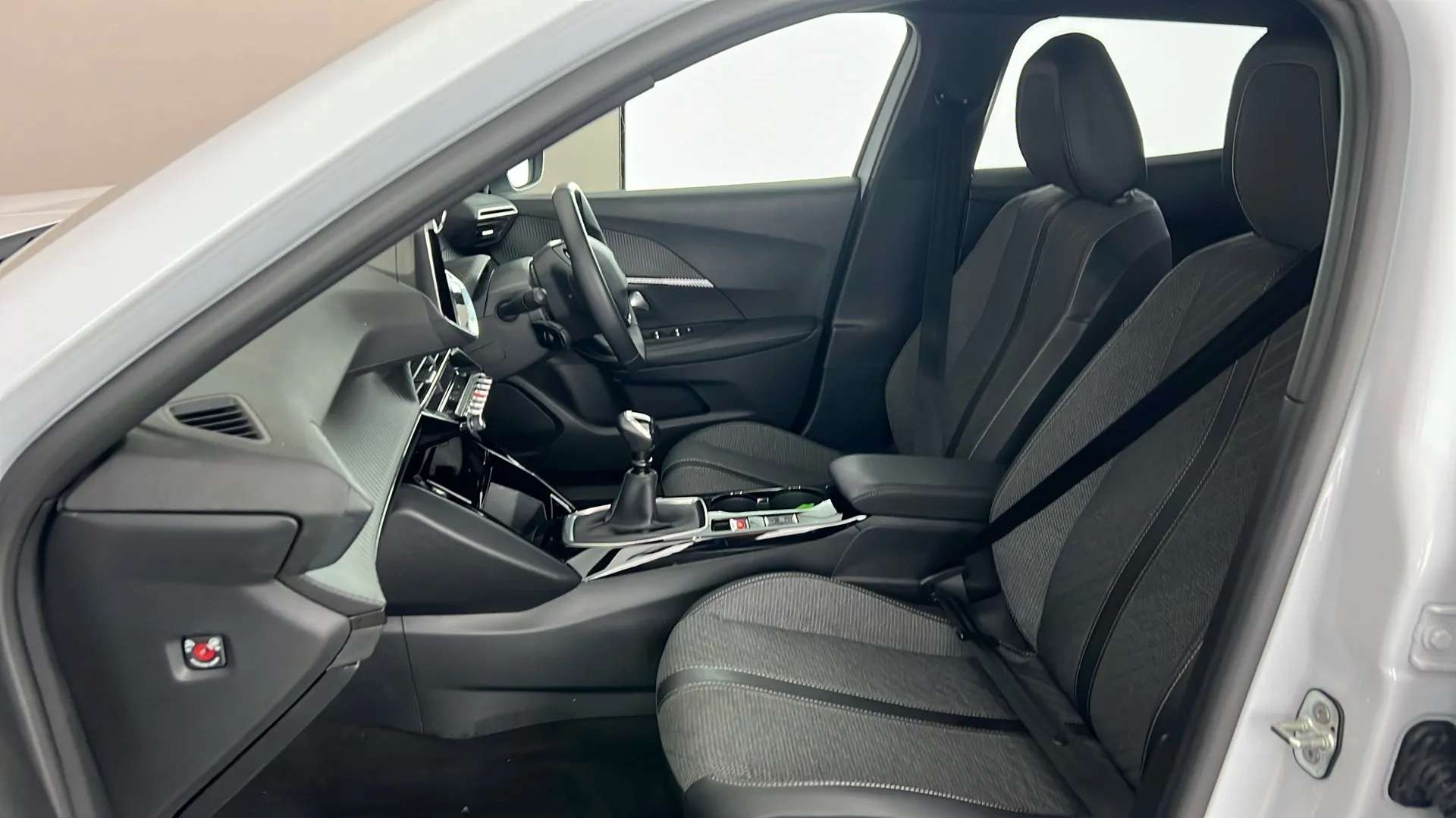 2025 PEUGEOT 2008 2025 PEUGEOT 2008
