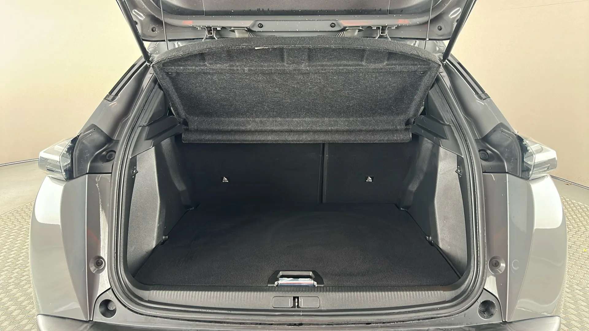 2024 PEUGEOT 2008 2024 PEUGEOT 2008