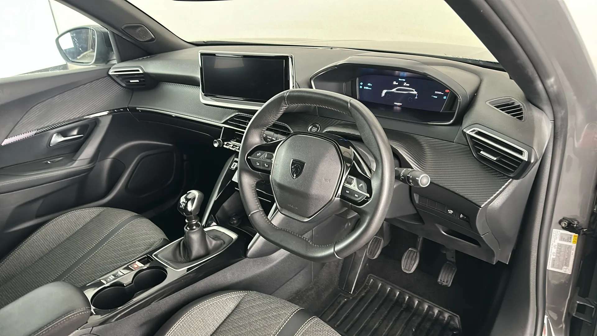 2024 PEUGEOT 2008 2024 PEUGEOT 2008