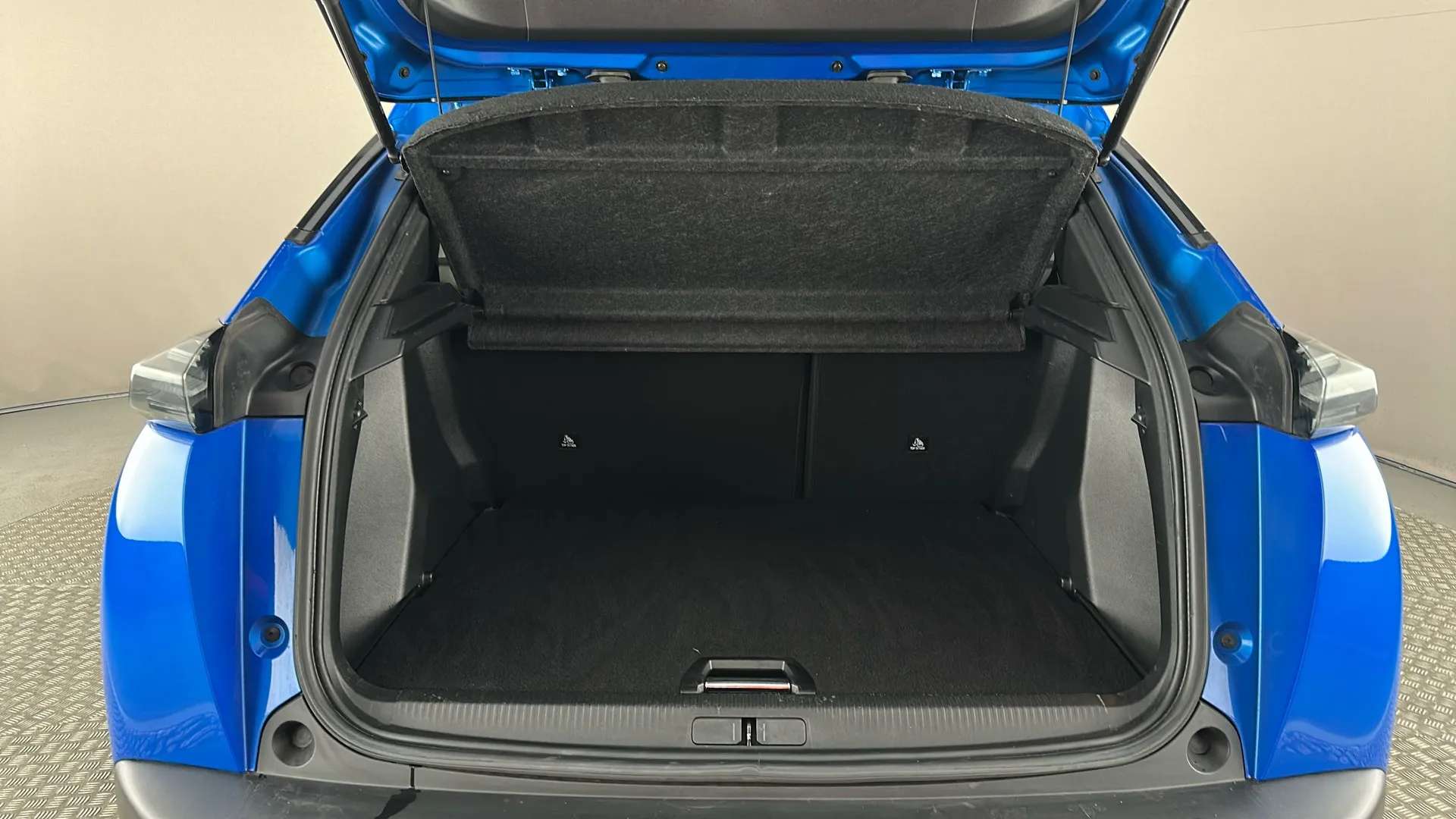 2024 PEUGEOT 2008 2024 PEUGEOT 2008