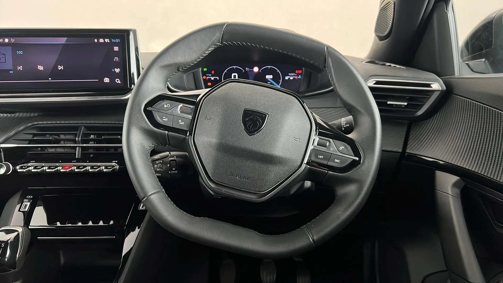 2023 PEUGEOT 2008 2023 PEUGEOT 2008