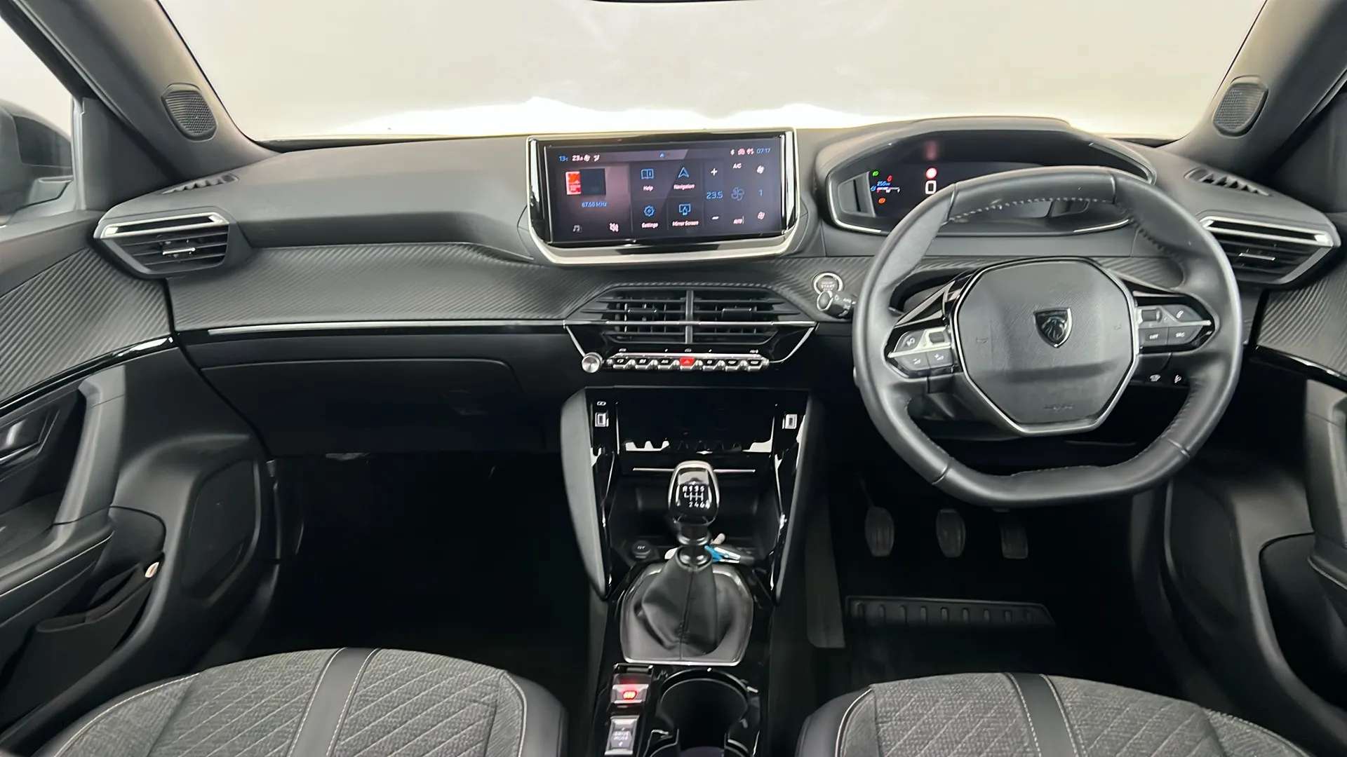 2023 PEUGEOT 2008 2023 PEUGEOT 2008