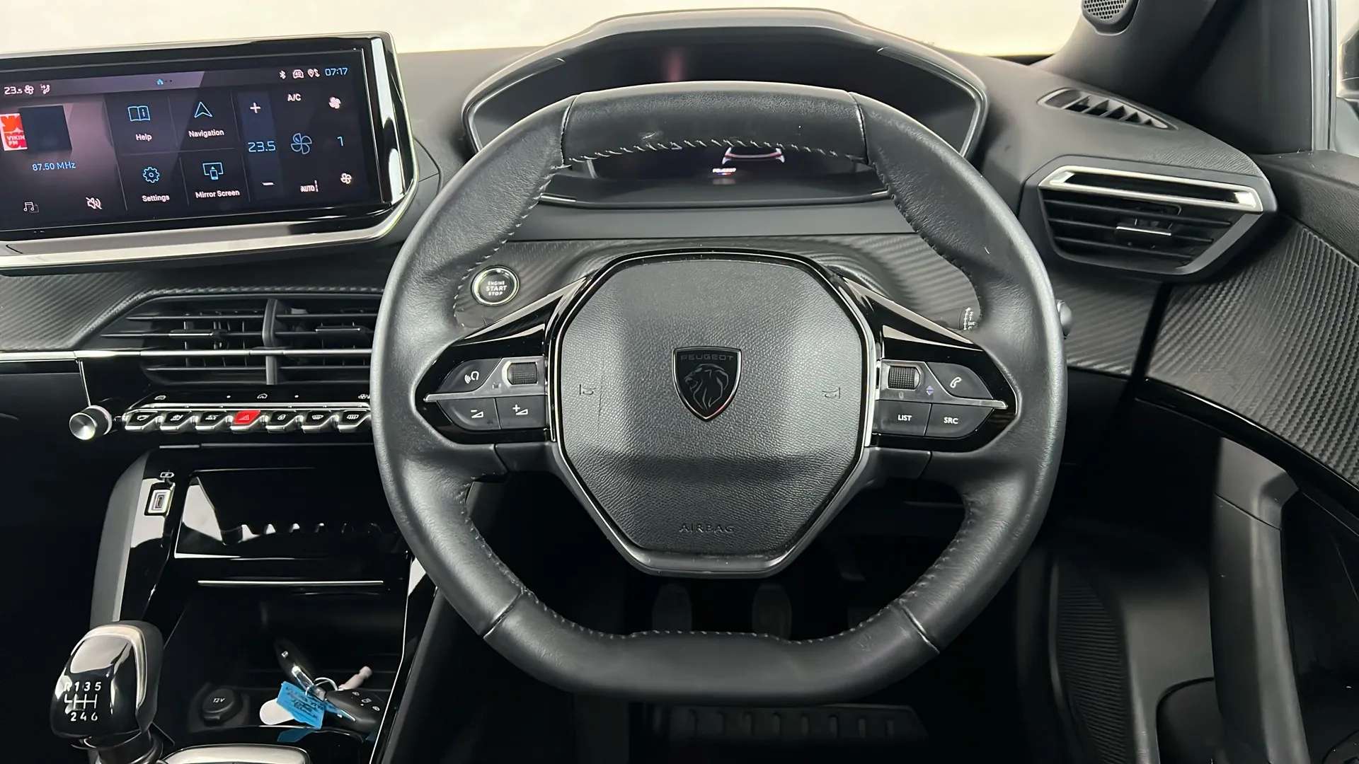 2023 PEUGEOT 2008 2023 PEUGEOT 2008