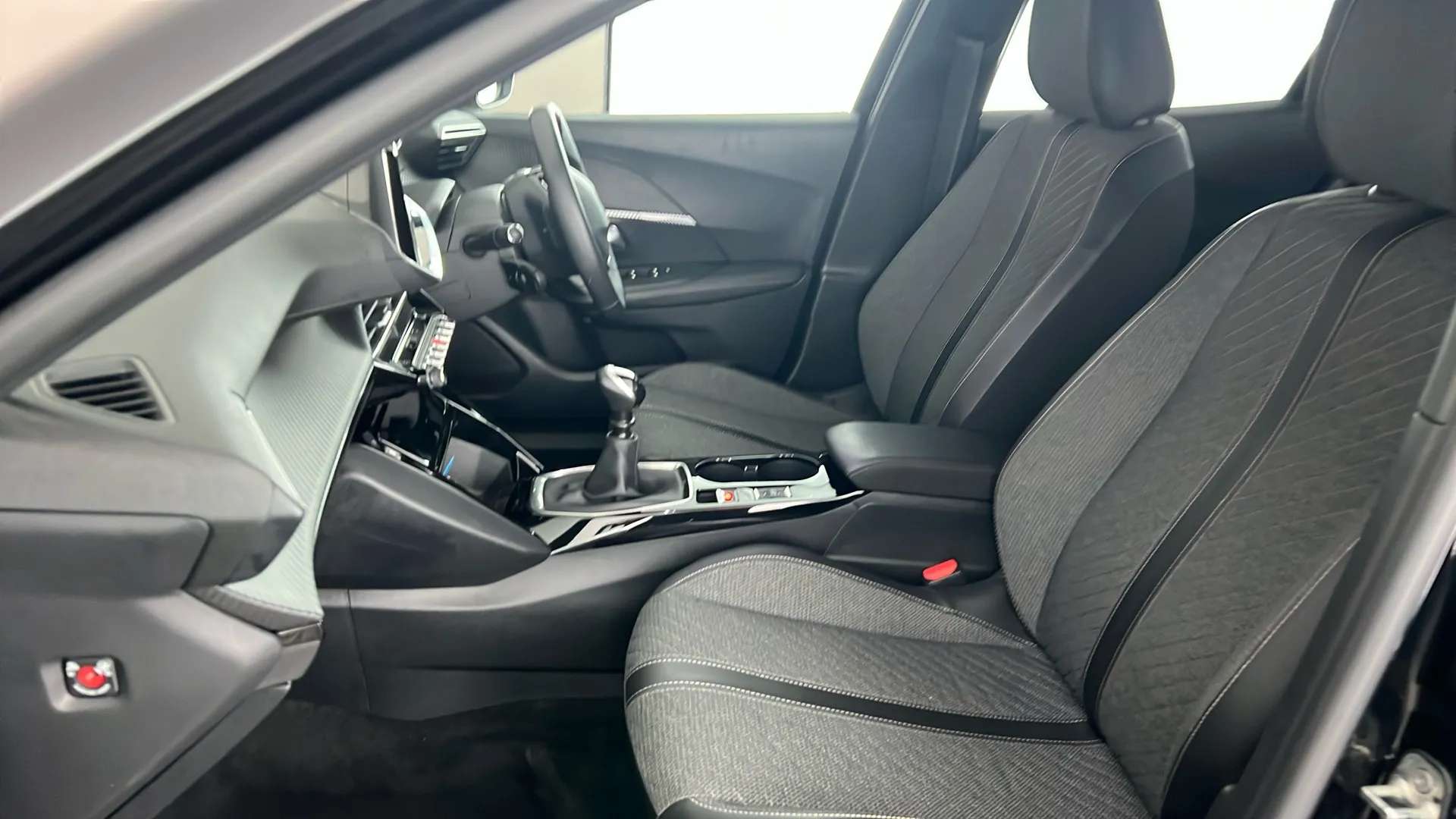 2023 PEUGEOT 2008 2023 PEUGEOT 2008