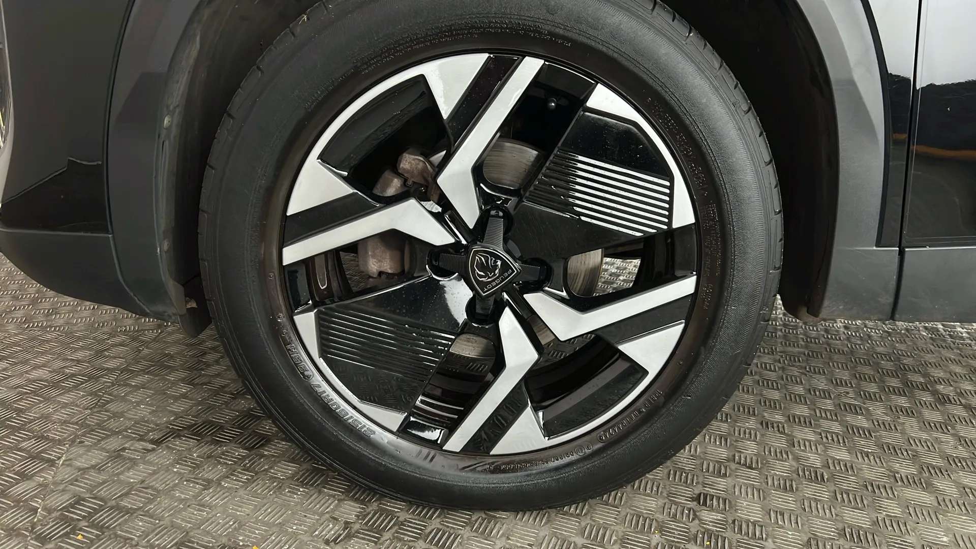 2023 PEUGEOT 2008 2023 PEUGEOT 2008