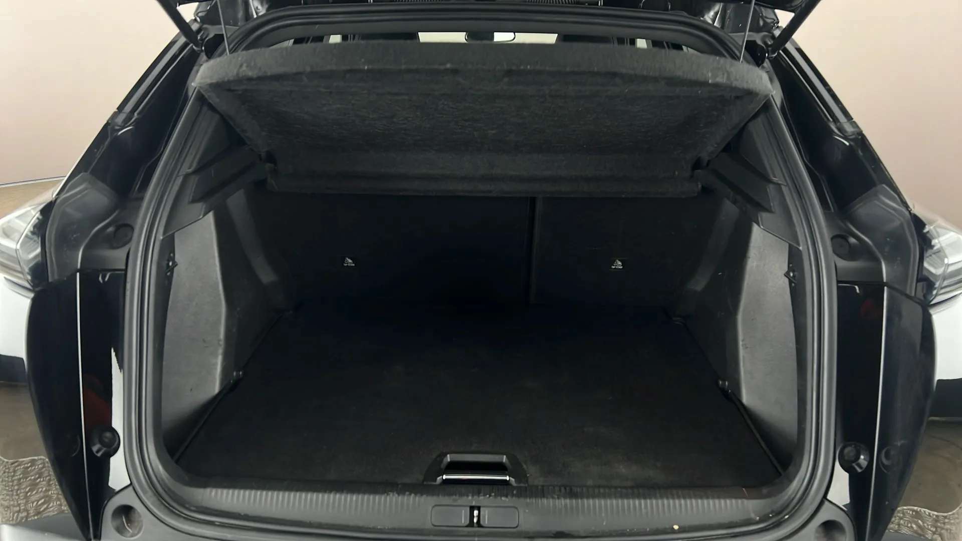 2023 PEUGEOT 2008 2023 PEUGEOT 2008