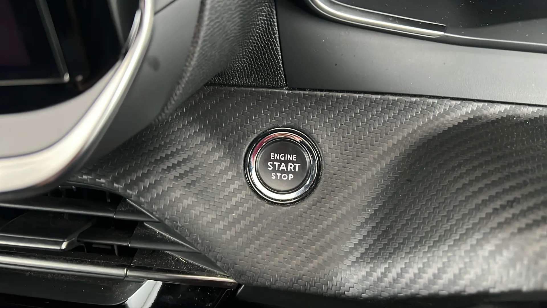 2023 PEUGEOT 2008 2023 PEUGEOT 2008