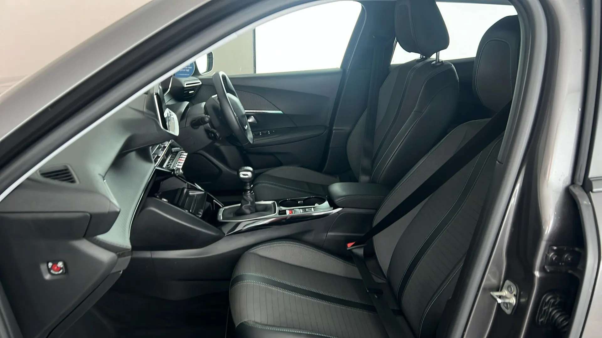 2021 PEUGEOT 2008 2021 PEUGEOT 2008