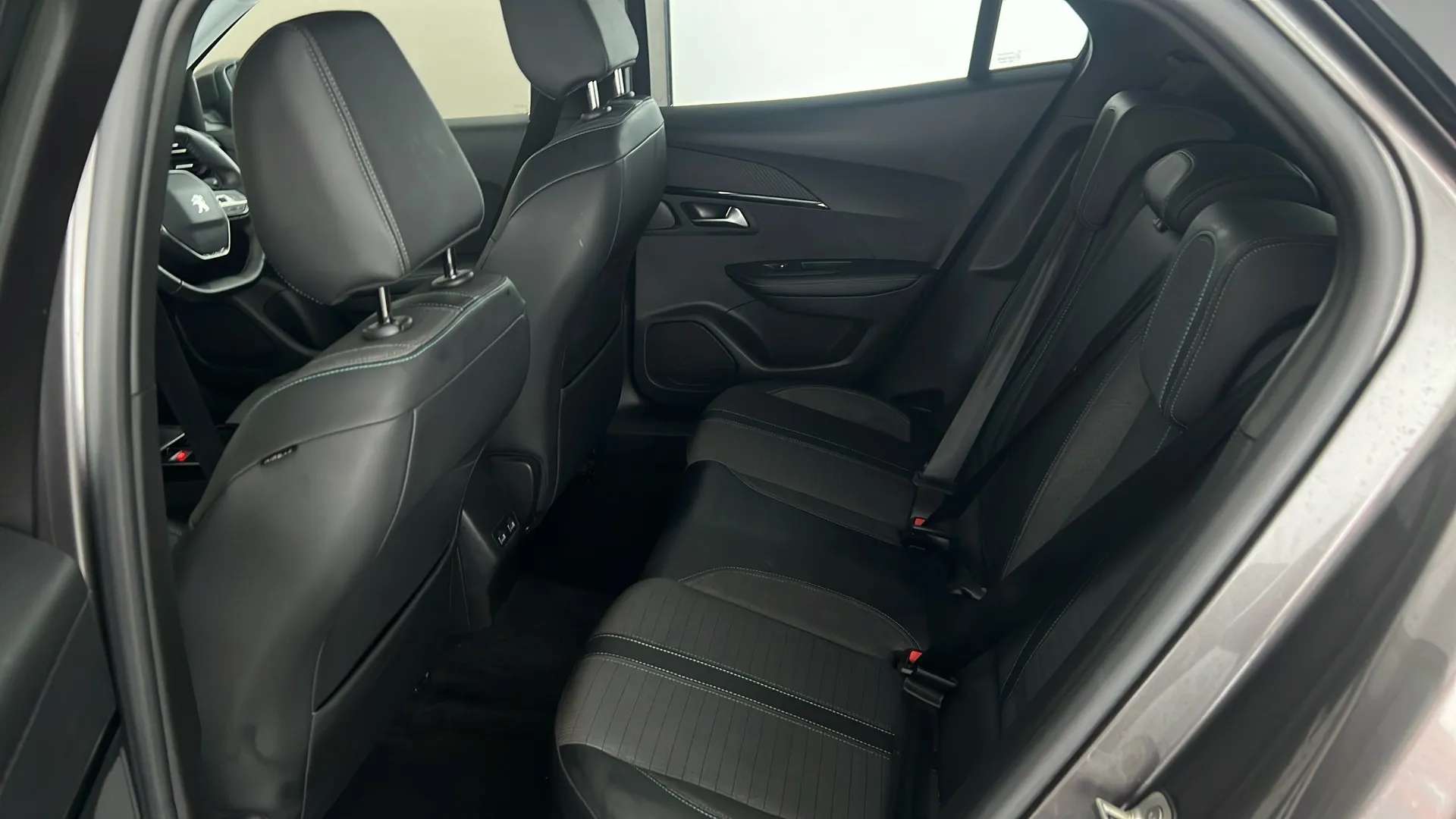 2021 PEUGEOT 2008 2021 PEUGEOT 2008