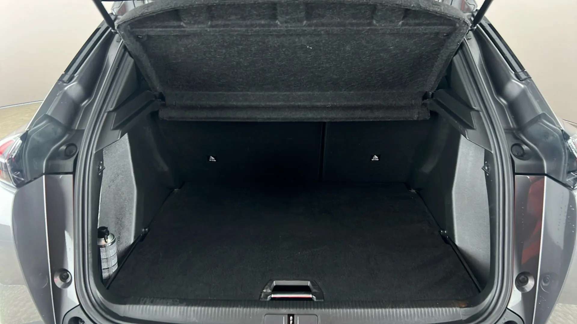 2021 PEUGEOT 2008 2021 PEUGEOT 2008