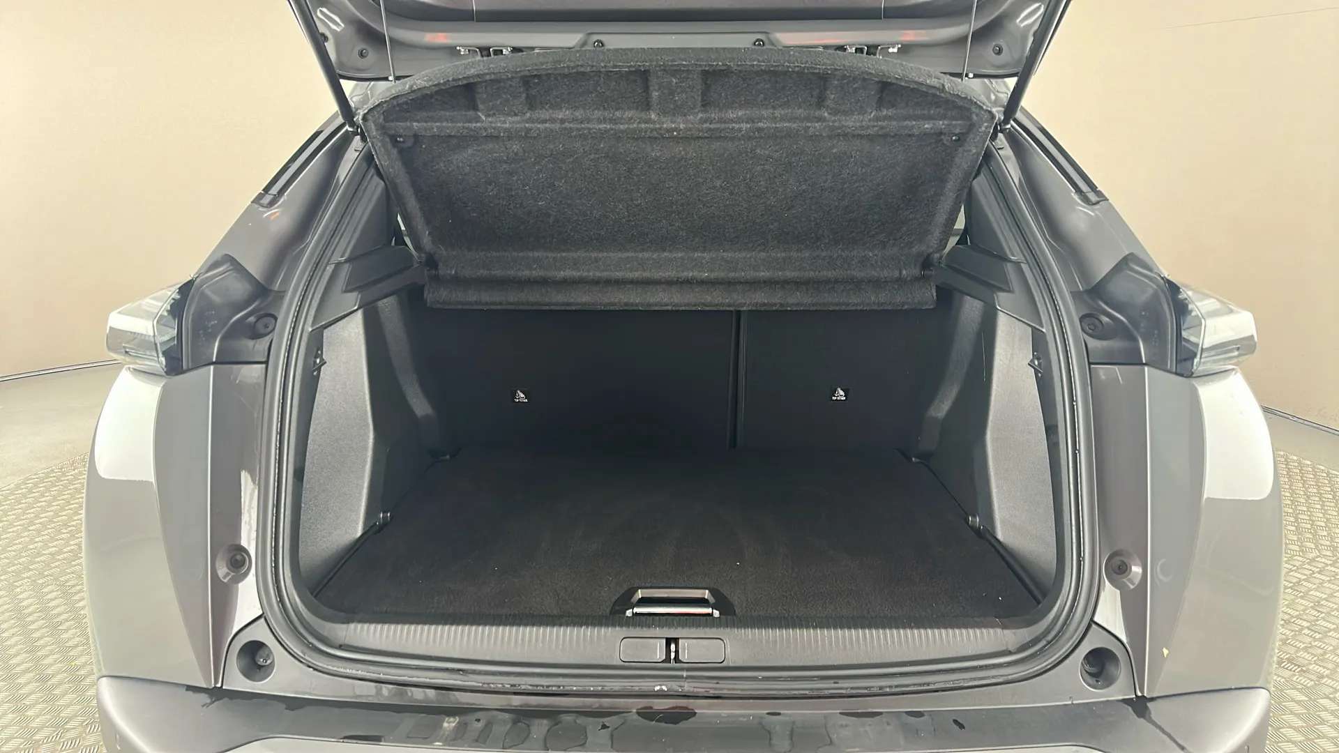 2024 PEUGEOT 2008 2024 PEUGEOT 2008