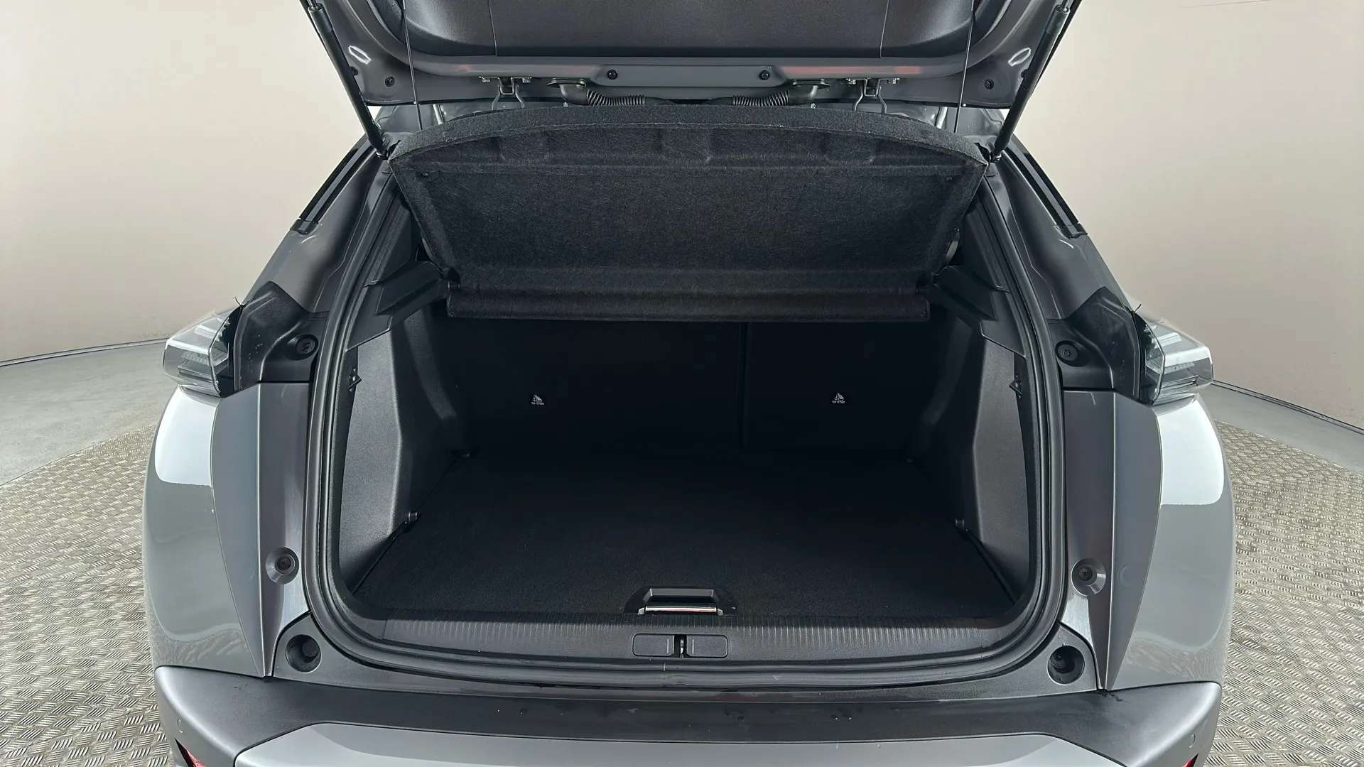 2023 PEUGEOT 2008 2023 PEUGEOT 2008