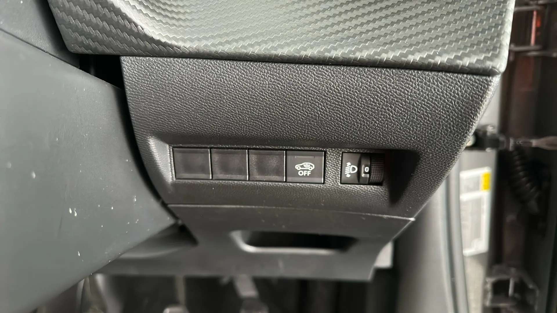 2023 PEUGEOT 2008 2023 PEUGEOT 2008