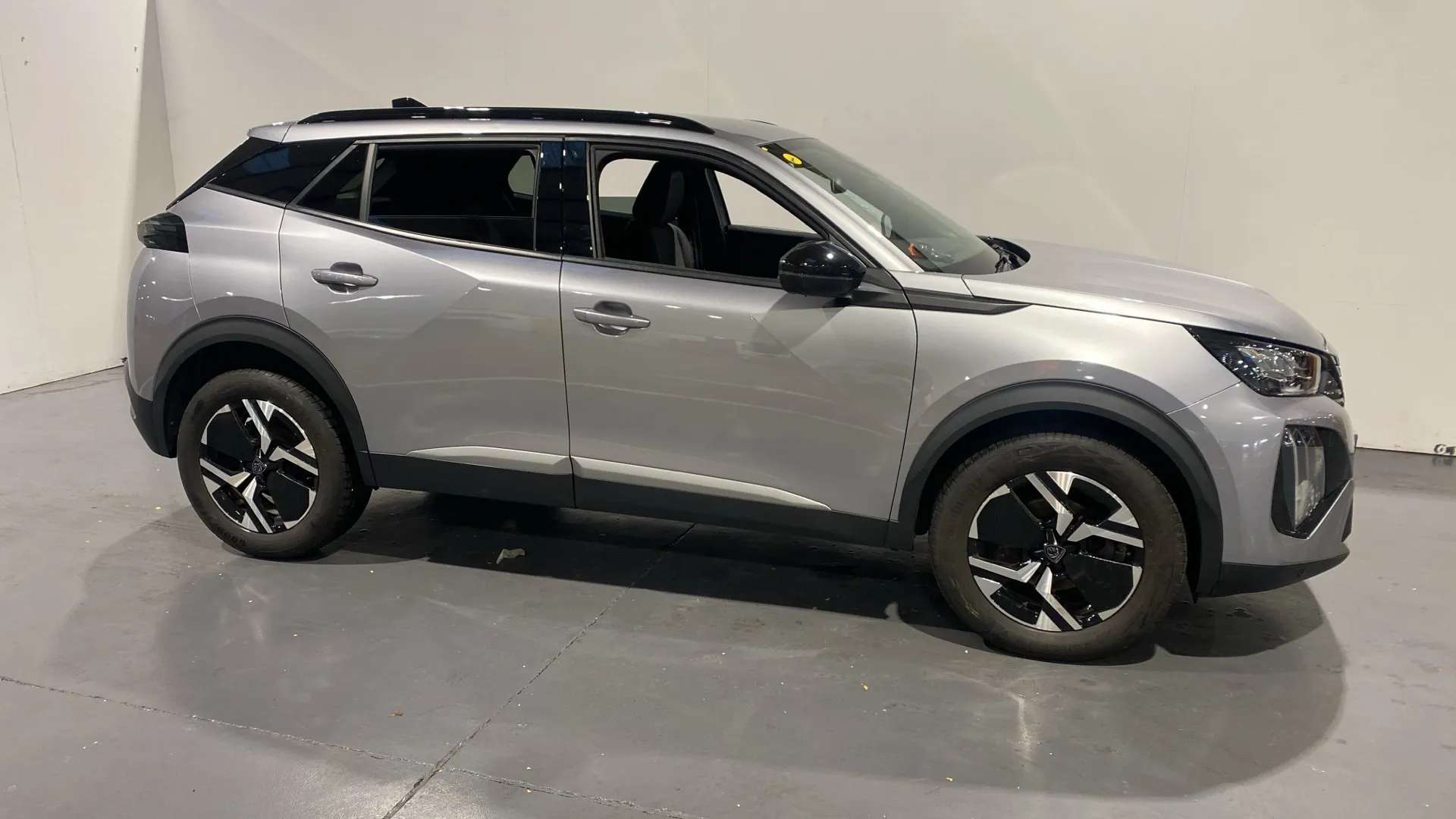 A 2023 PEUGEOT 2008 1.2 PureTech 130 Allure A 2023 PEUGEOT 2008 1.2 PureTech 130 Allure